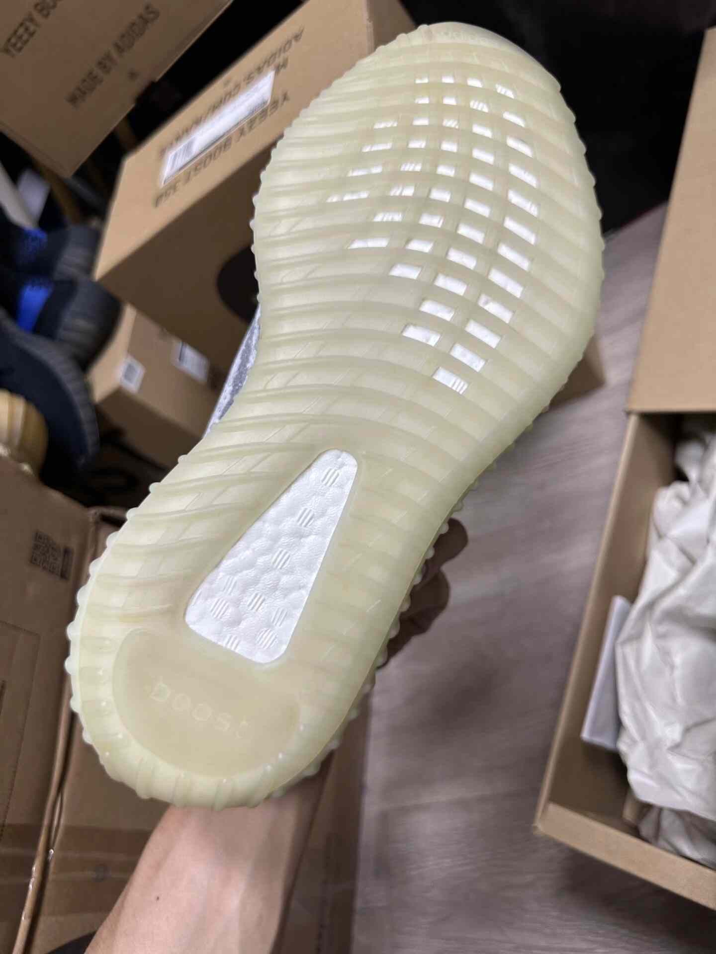 Yeezy Yeezy Blue Lowtop Sneakers 42 Men Size US 9 / EU 42 - 9 Thumbnail