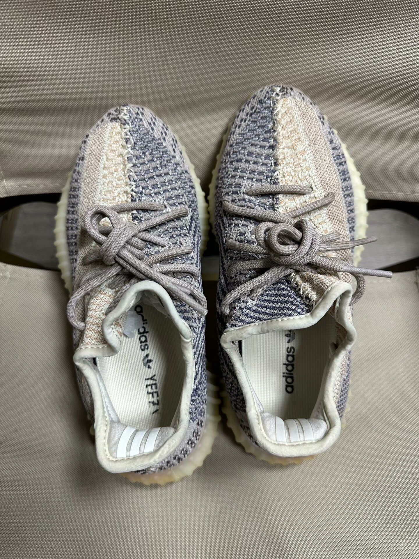 Yeezy Yeezy Gray Lowtop Sneakers 37 Men Size US 5 / EU 37 - 4 Thumbnail