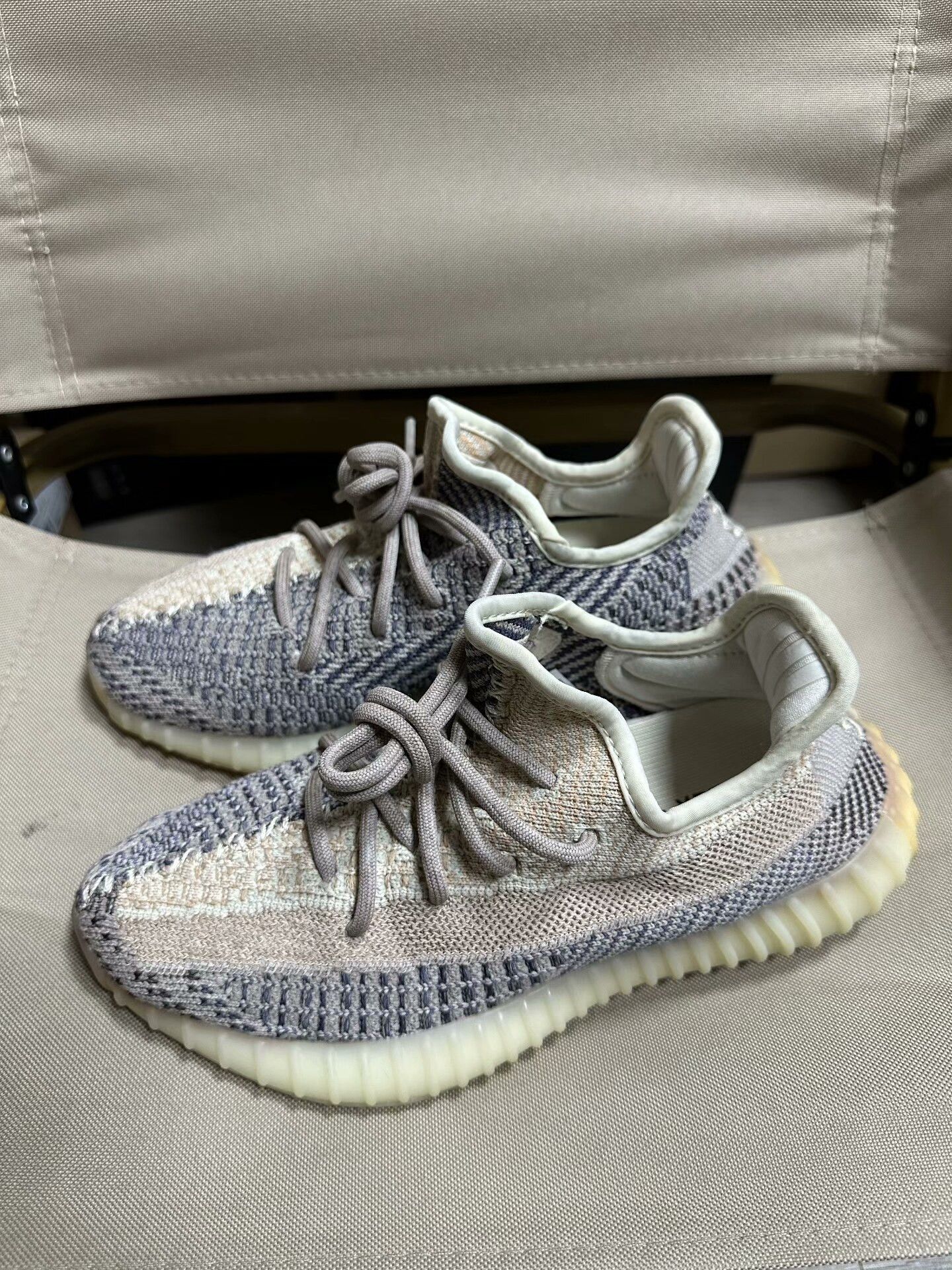 Yeezy Yeezy Gray Lowtop Sneakers 37 Men Size US 5 / EU 37 - 2 Thumbnail
