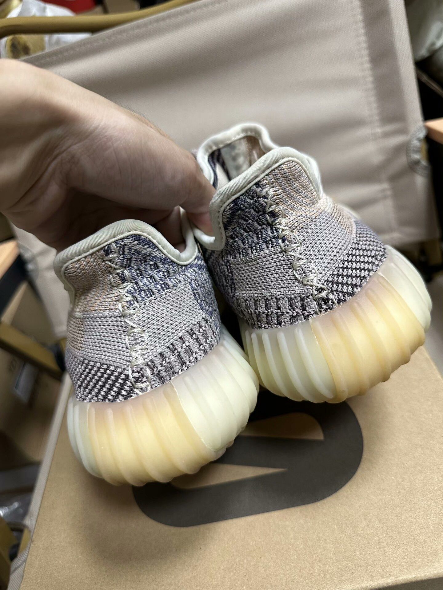 Yeezy Yeezy Gray Lowtop Sneakers 37 Men Size US 5 / EU 37 - 9 Thumbnail