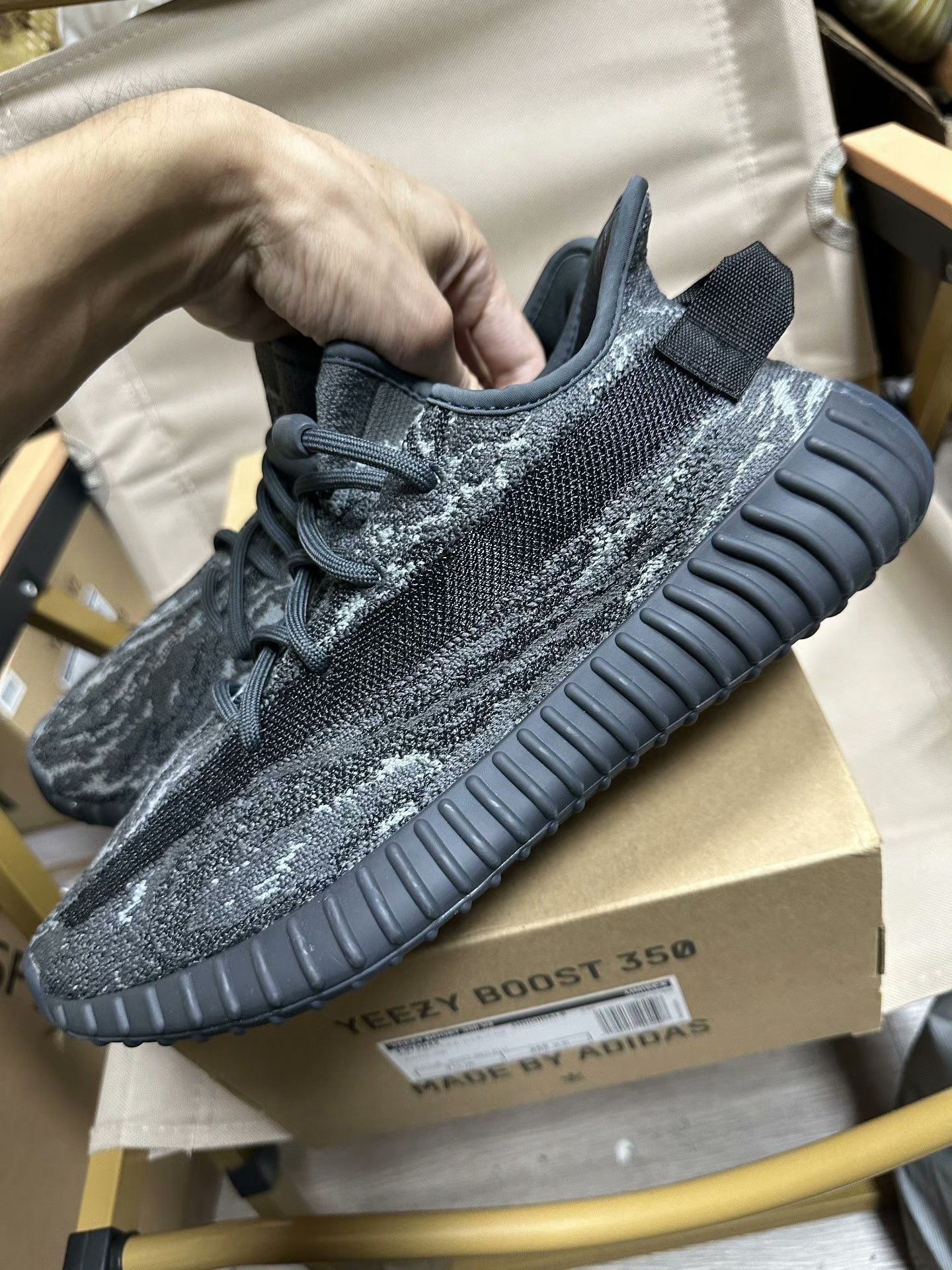 Adidas Adidas YEEZY350 Black Lowtop Sneakers 42 Men Size US 9 / EU 42 - 2 Thumbnail