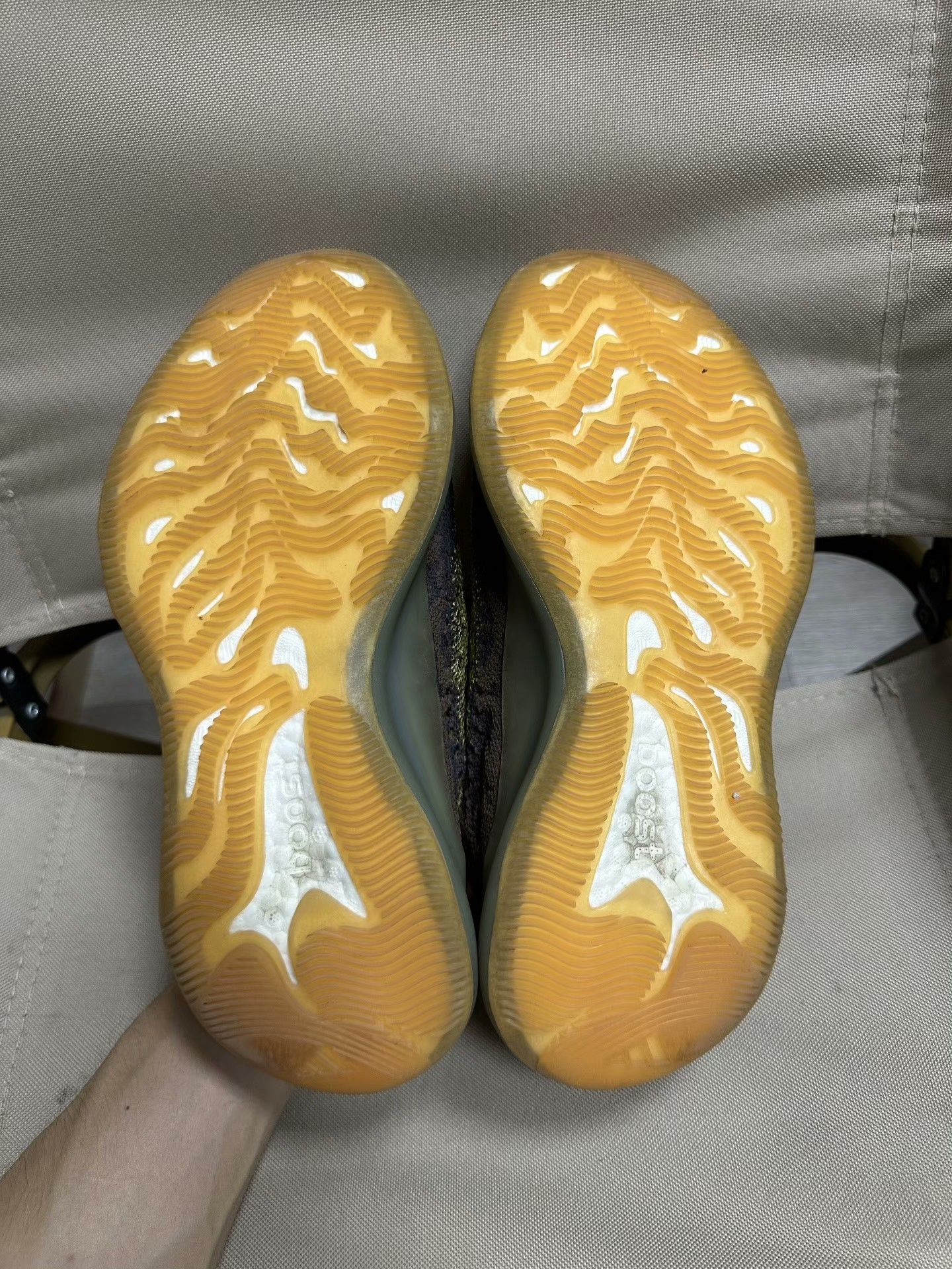 Adidas Adidas YEEZY380 Yellow Lowtop Sneakers 40 Men Size US 7.5 / EU 40-41 - 5 Thumbnail