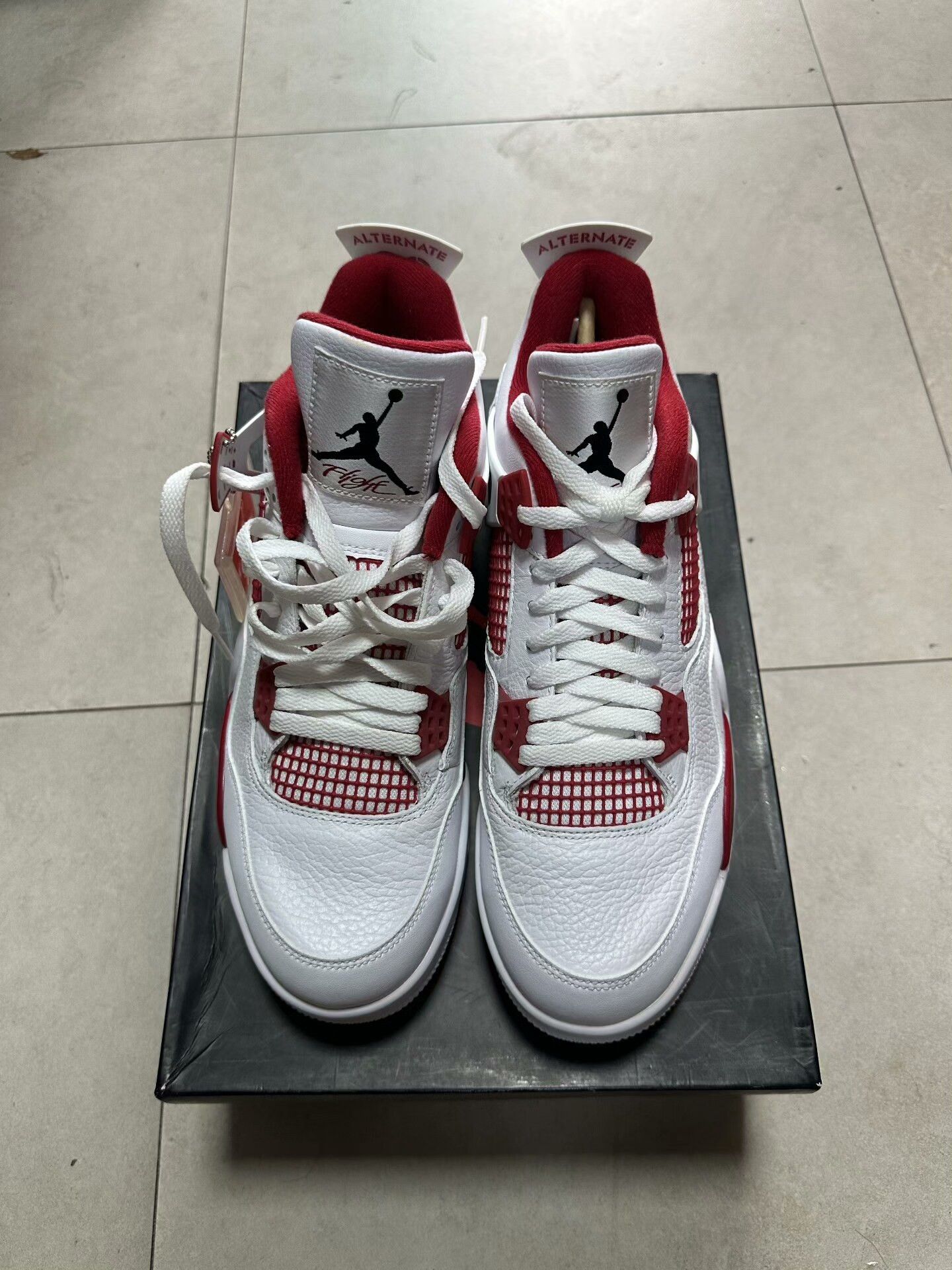 Nike Nike Retro Red Lowtop Sneakers 11 Men Size US 11 / EU 44 - 2 Thumbnail