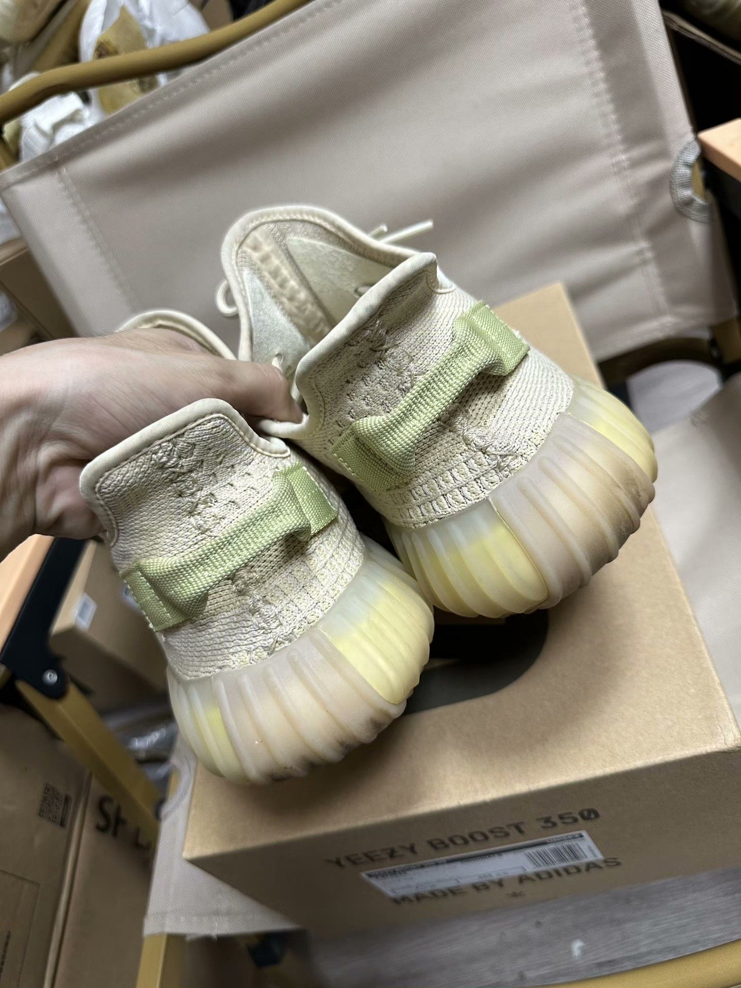 Yeezy Yeezy Limited Yellow Lowtop Sneakers 9 Men Size US 9 / EU 42 - 4 Thumbnail