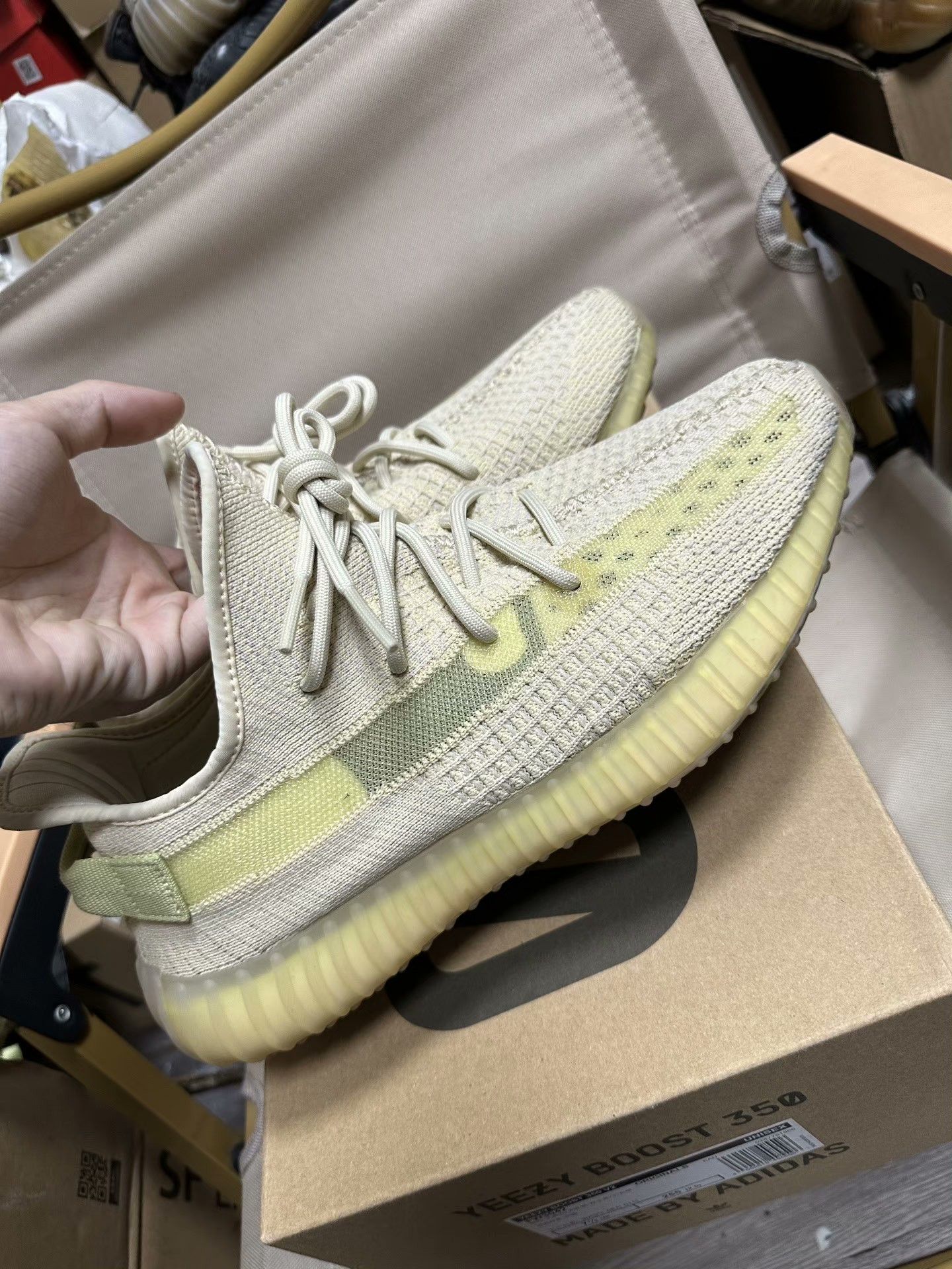 Yeezy Yeezy Limited Yellow Lowtop Sneakers 9 Men Size US 9 / EU 42 - 2 Thumbnail