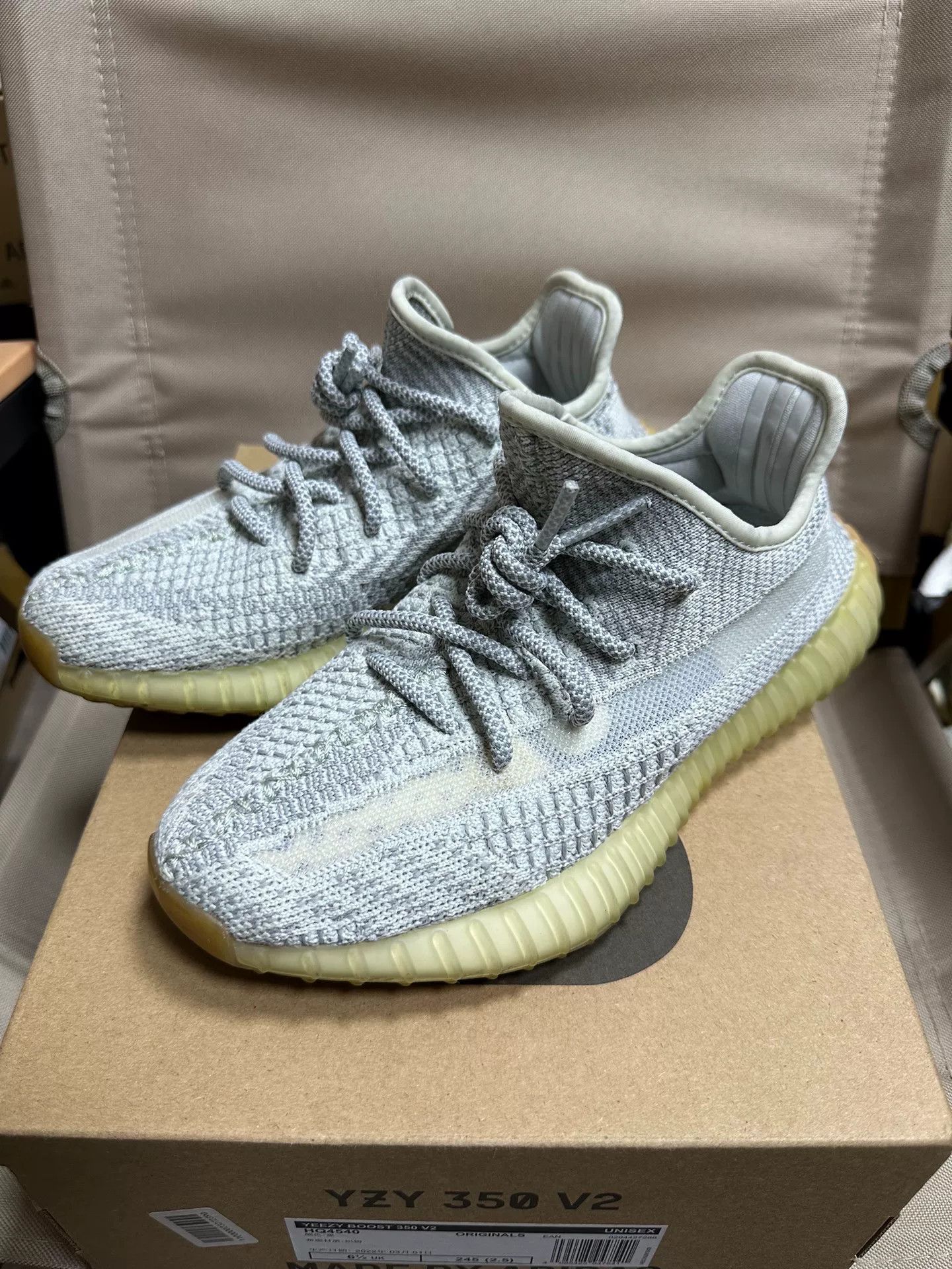 Adidas Adidas YEEZY350 Gray Lowtop Sneakers 37 Men Size US 5 / EU 37 - 6 Thumbnail