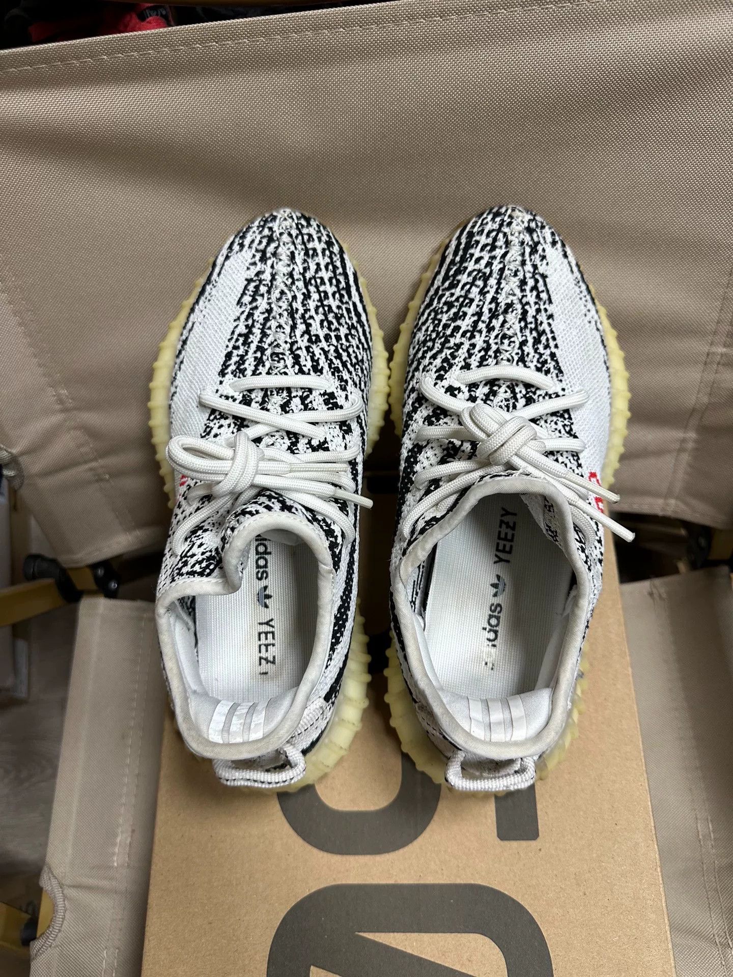 Adidas Adidas YEEZY350 White Lowtop Sneakers 38 Men Size US 6 / EU 39 - 6 Thumbnail