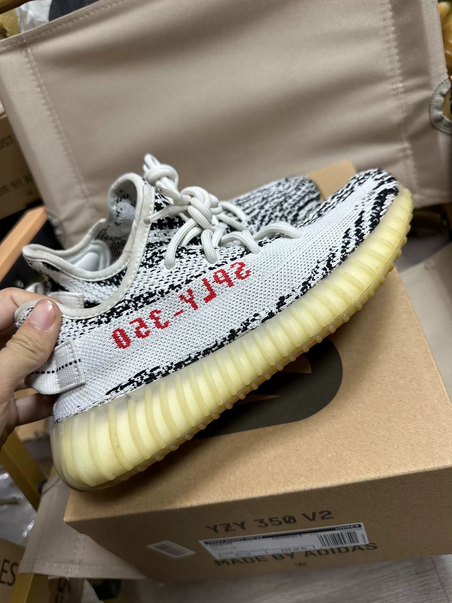 Adidas Adidas YEEZY350 White Lowtop Sneakers 38 Men Size US 6 / EU 39 - 5 Thumbnail