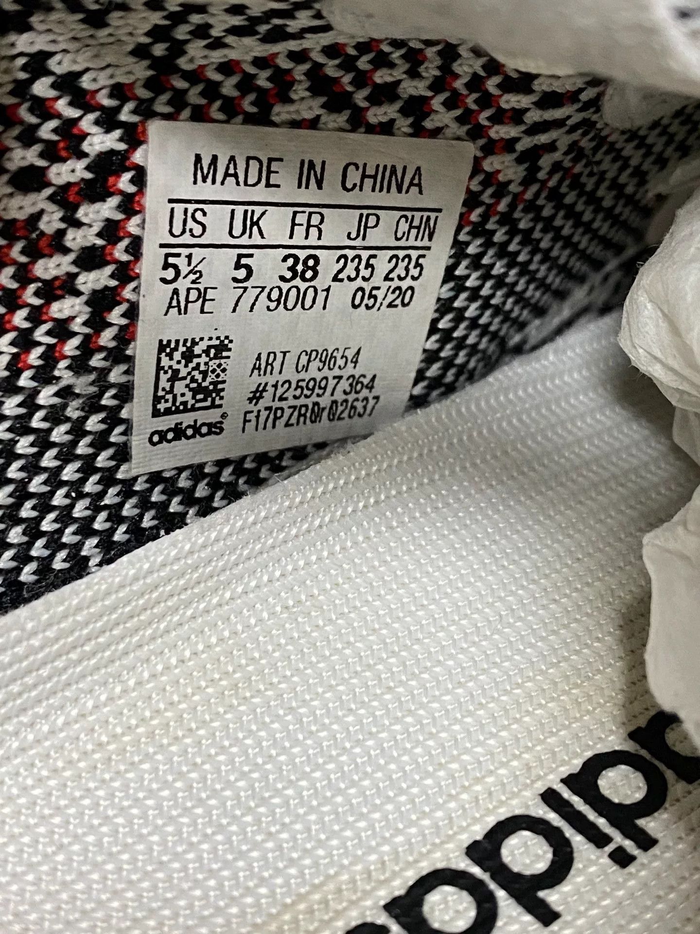 Adidas Adidas YEEZY350 White Lowtop Sneakers 38 Men Size US 6 / EU 39 - 7 Thumbnail