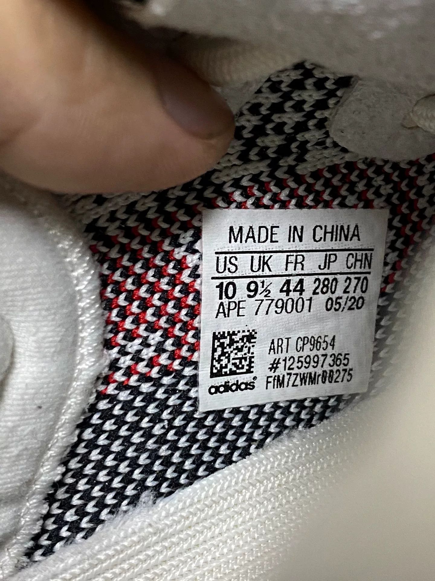 Adidas Adidas YEEZY350 White Lowtop Sneakers 9.5 Men Size US 9.5 / EU 42-43 - 3 Thumbnail