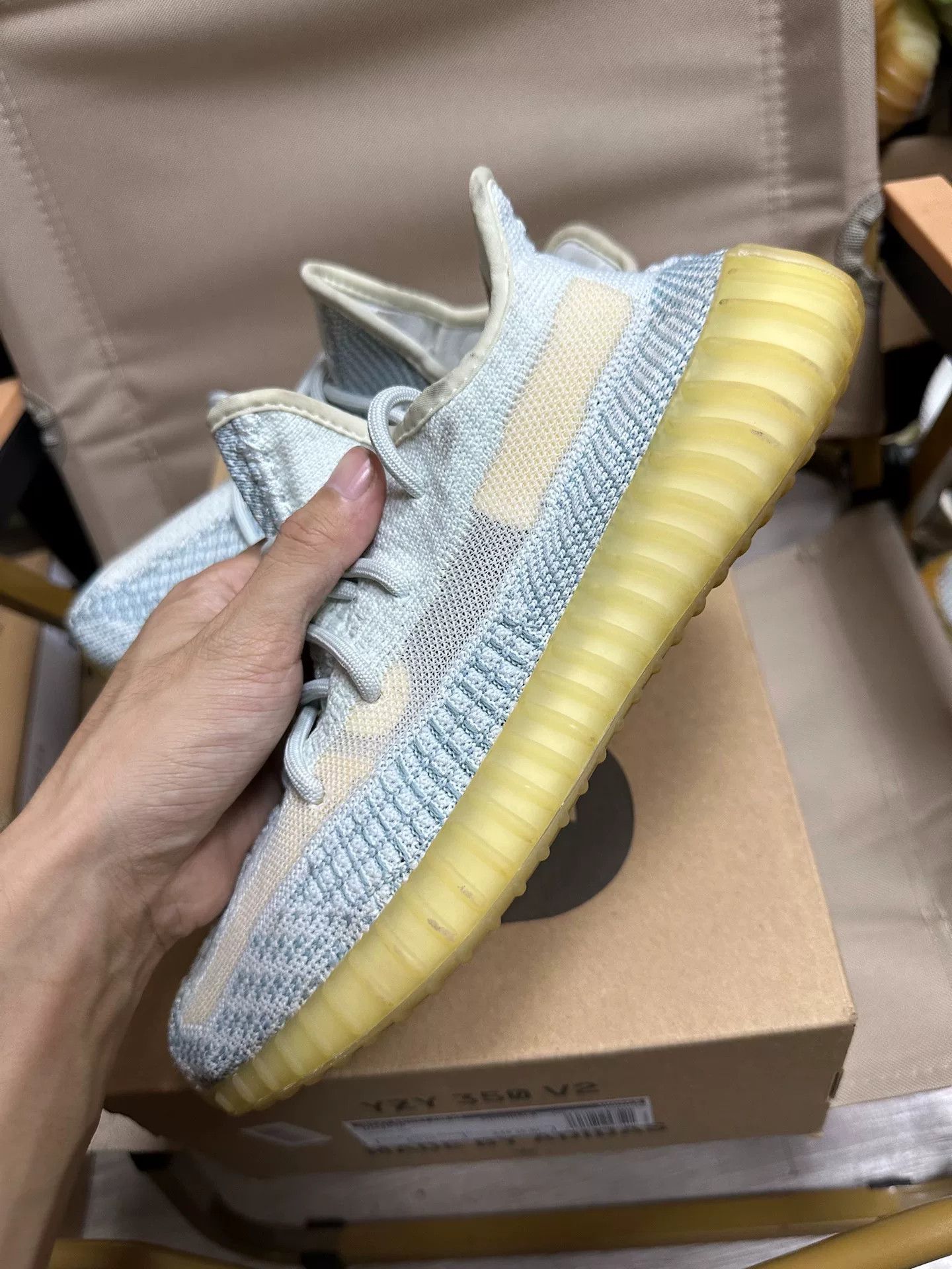 Adidas Adidas YEEZY350 White Lowtop Sneakers 39 Men Size US 6.5 / EU 39-40 - 3 Thumbnail