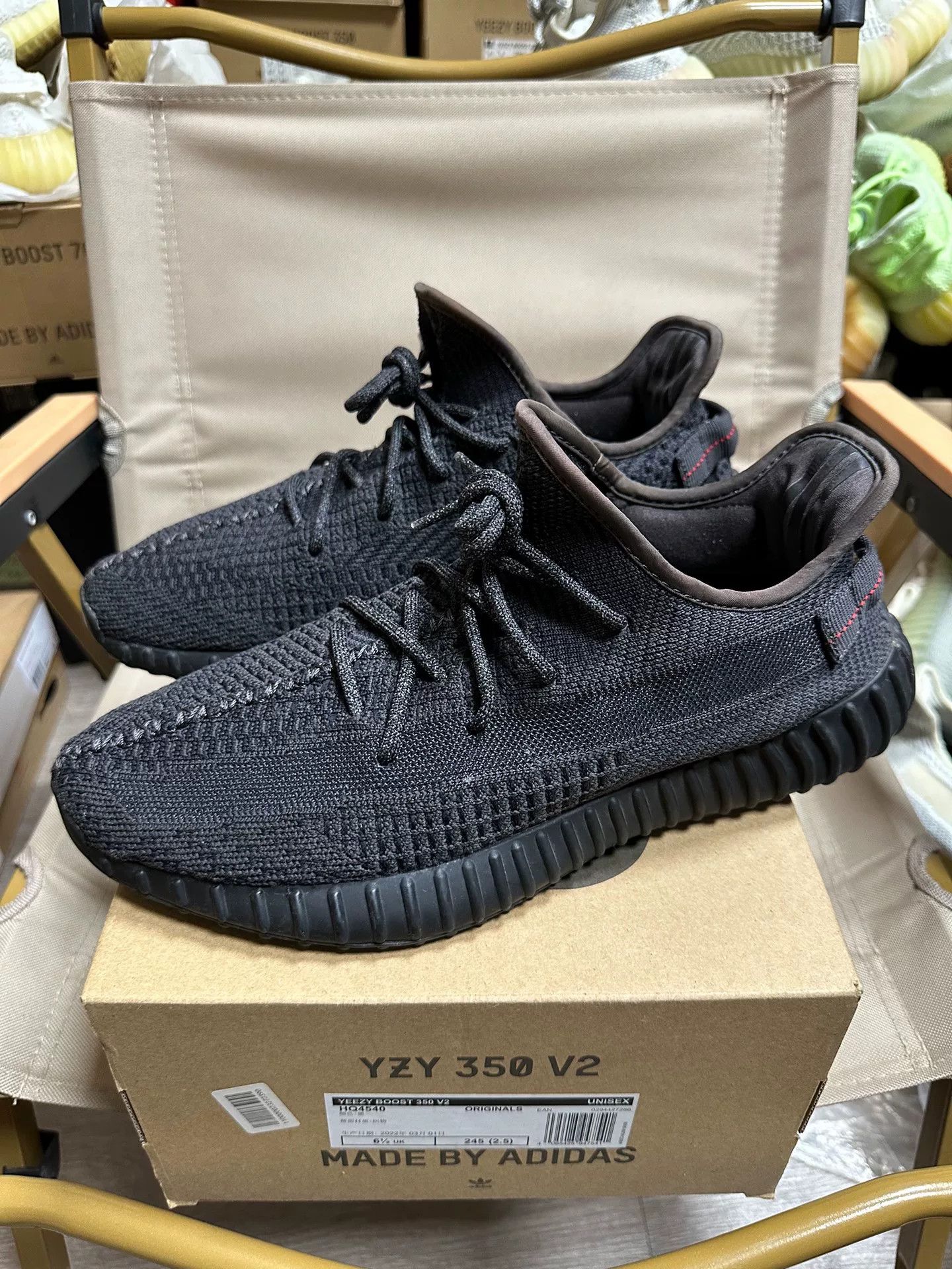Adidas Adidas YEEZY350 Black Lowtop Sneakers 10.5 Men Size US 10.5 / EU 43-44 - 2 Thumbnail