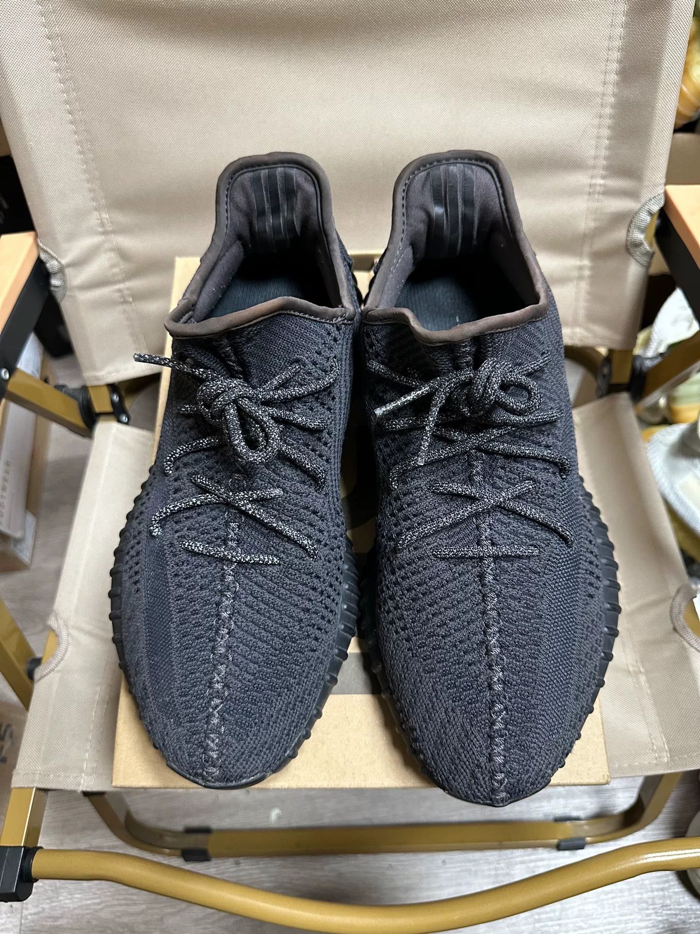 Adidas Adidas YEEZY350 Black Lowtop Sneakers 10.5 Men Size US 10.5 / EU 43-44 - 4 Thumbnail