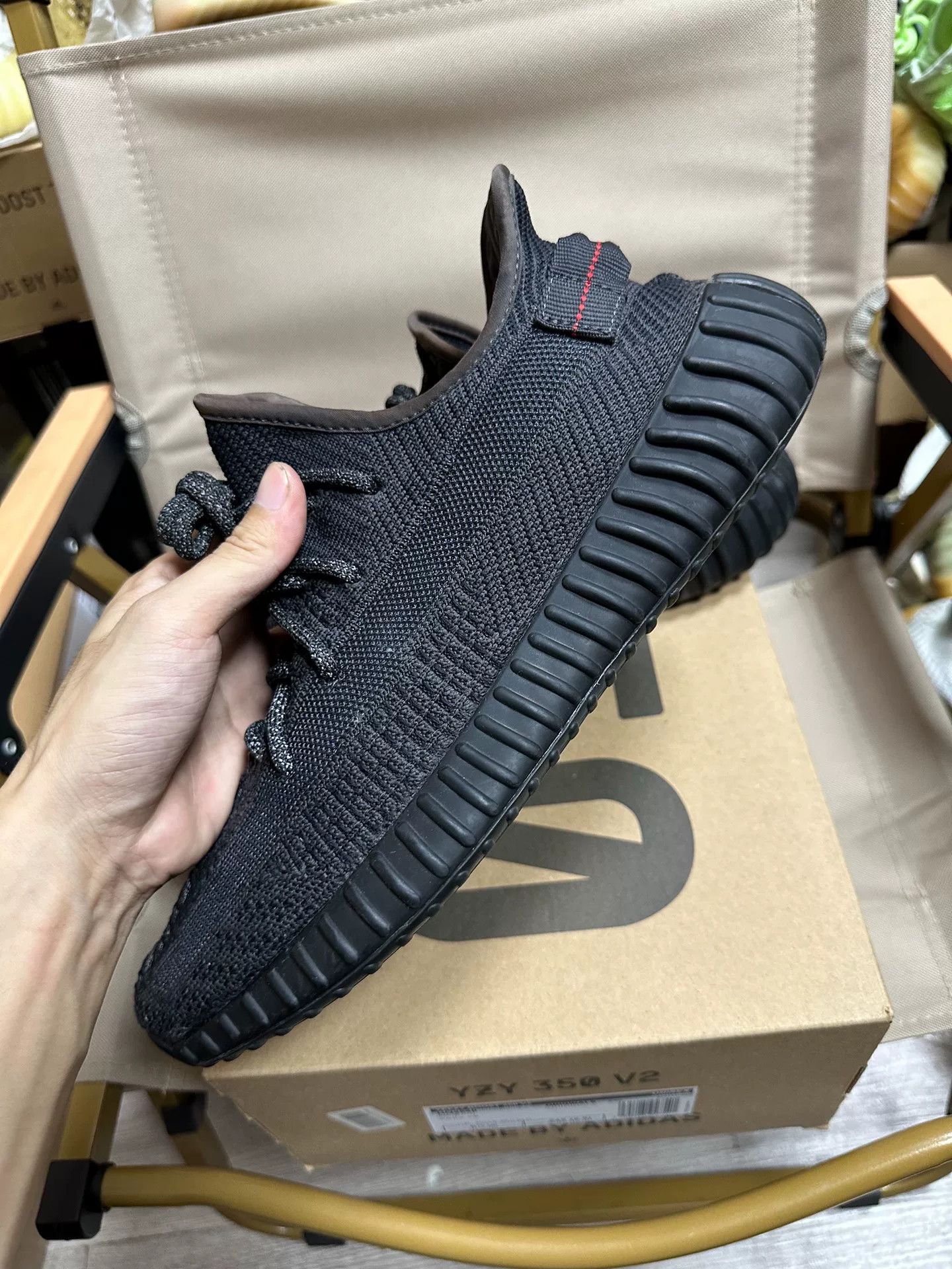 Adidas Adidas YEEZY350 Black Lowtop Sneakers 10.5 Men Size US 10.5 / EU 43-44 - 7 Thumbnail
