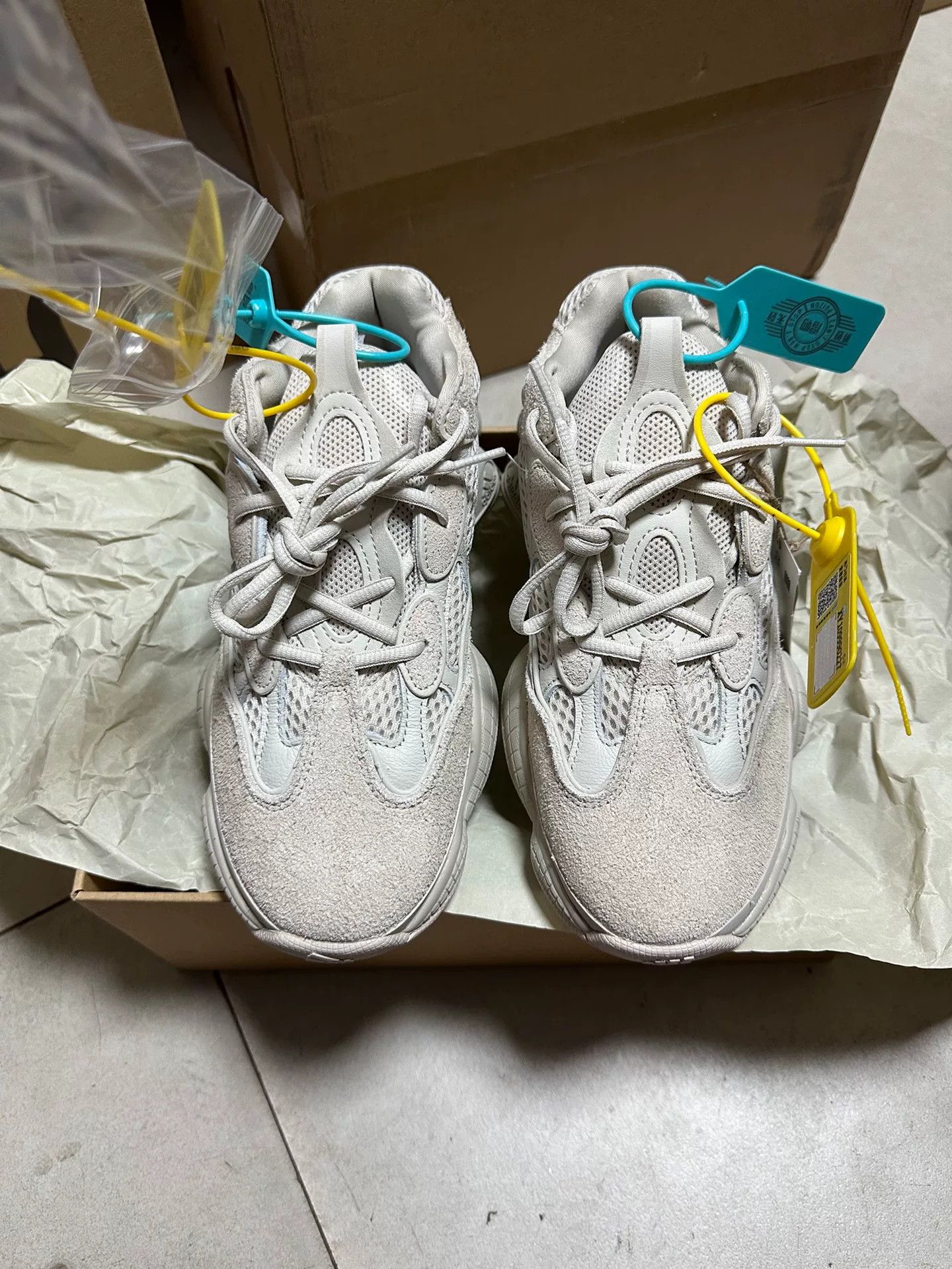 Adidas Adidas YEEZY500 White Lowtop Sneakers 39 Men Size US 6.5 / EU 39-40 - 6 Thumbnail
