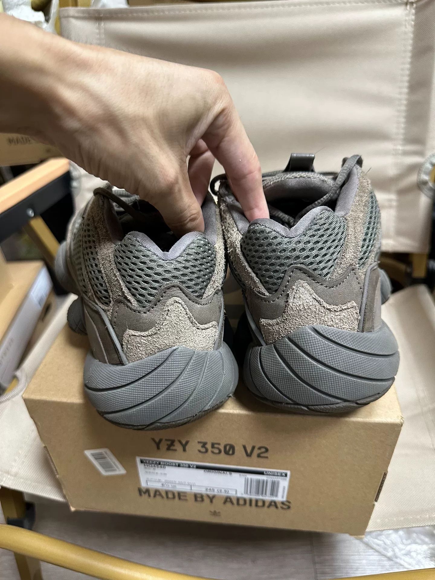 Adidas Adidas YEEZY500 Brown Lowtop Sneakers 42 Men Size US 9 / EU 42 - 8 Thumbnail