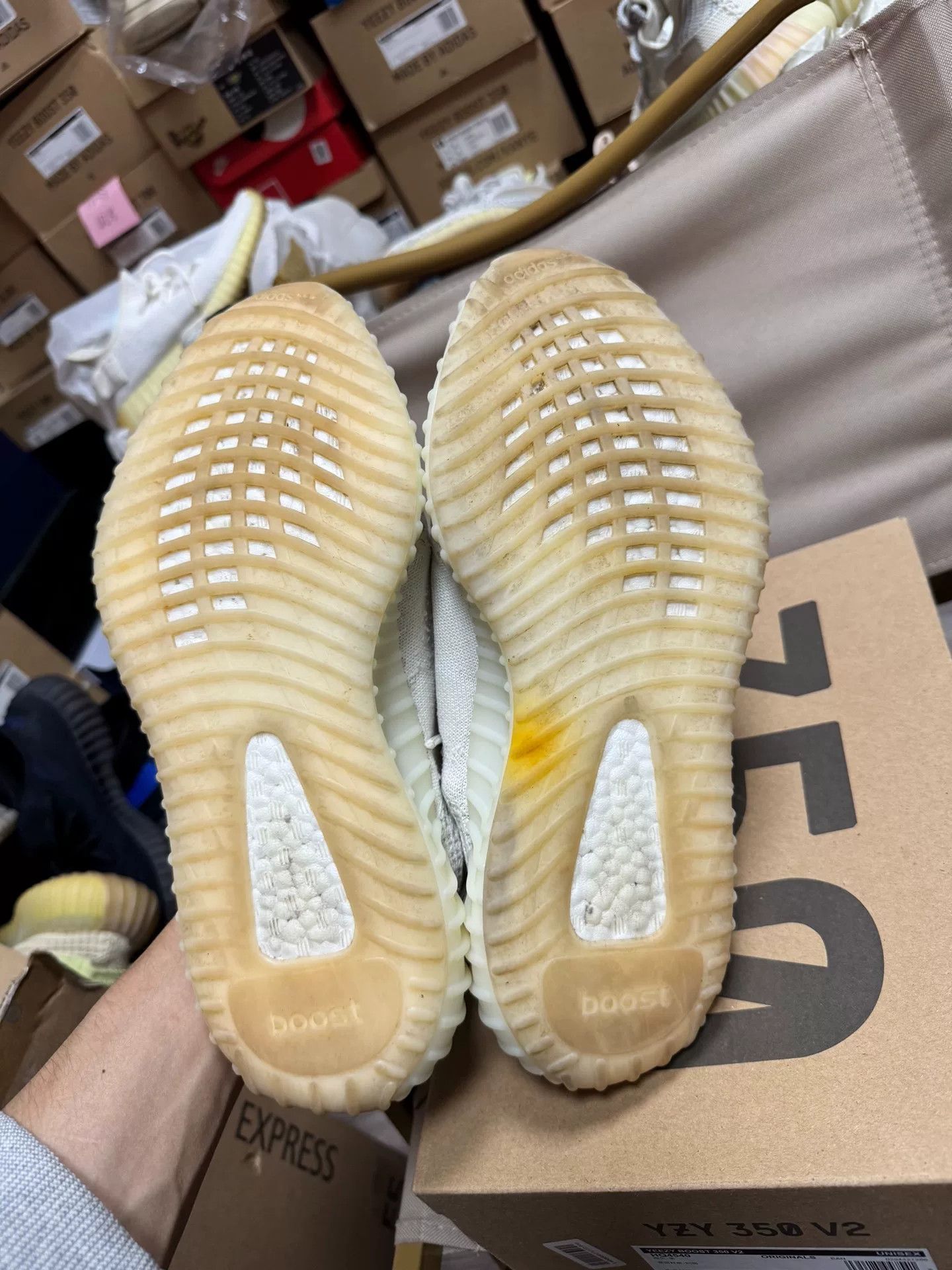 Adidas Adidas YEEZY350 White Lowtop Sneakers 35 Men Size US 5 / EU 37 - 6 Thumbnail