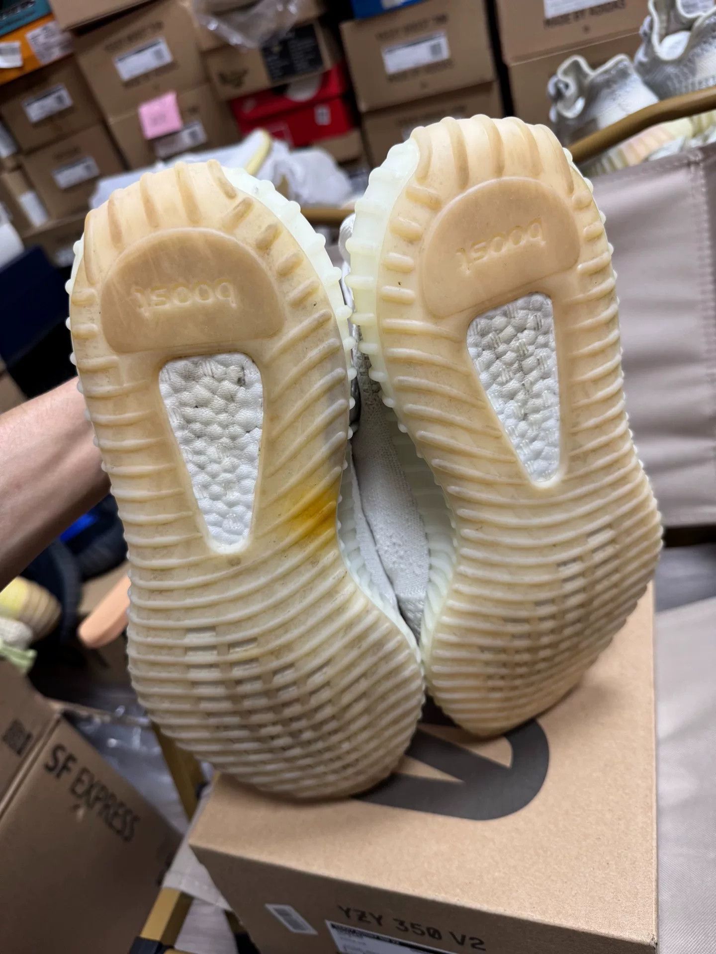 Adidas Adidas YEEZY350 White Lowtop Sneakers 35 Men Size US 5 / EU 37 - 4 Thumbnail