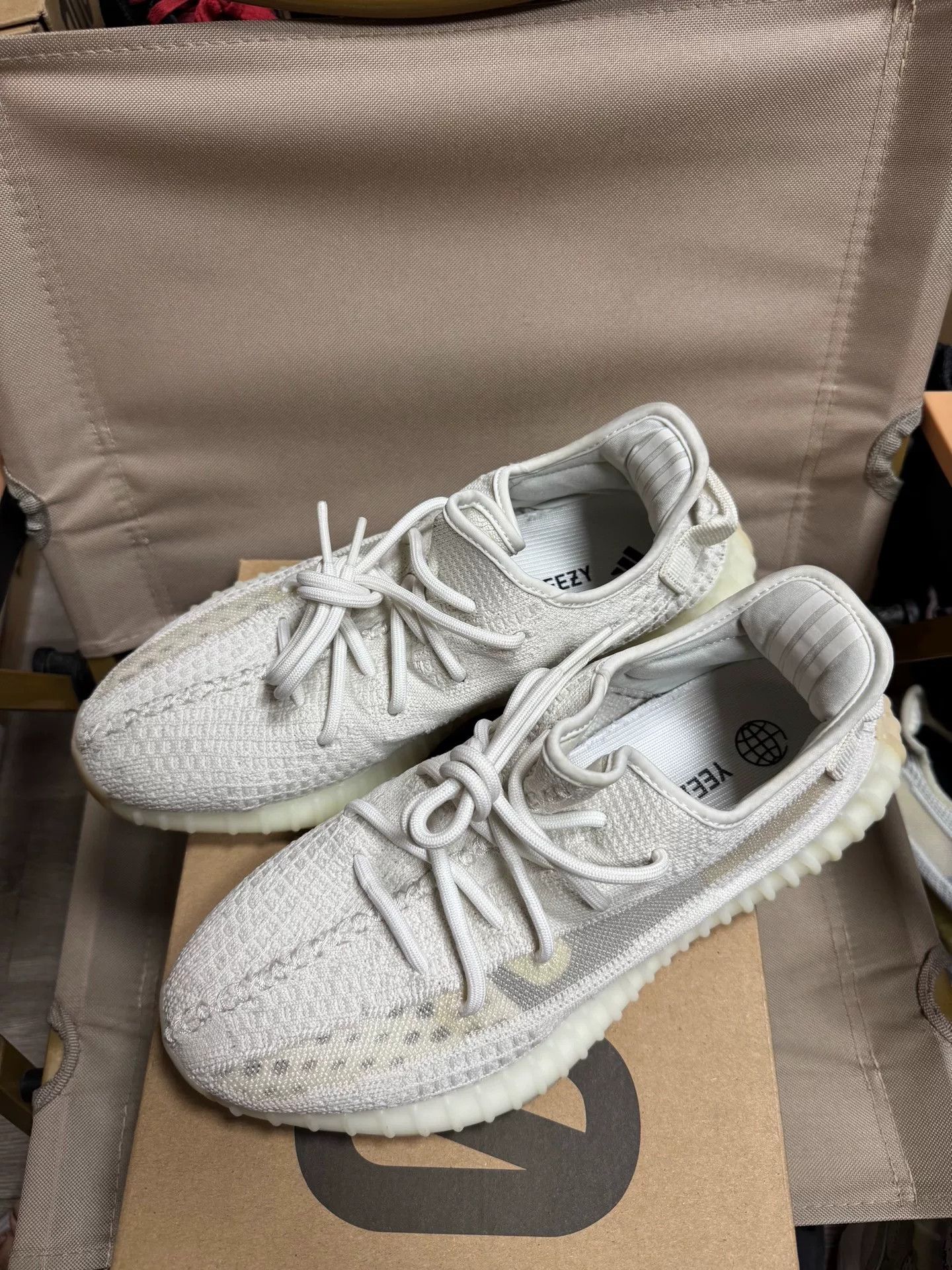 Adidas Adidas YEEZY350 White Lowtop Sneakers 35 Men Size US 5 / EU 37 - 8 Thumbnail