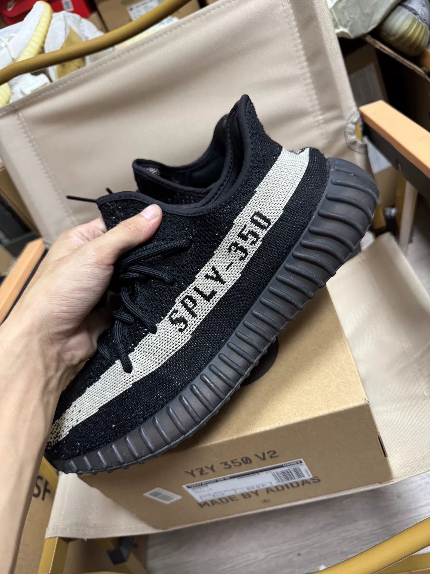 Adidas Adidas YEEZY3 Black Lowtop Sneakers 10 Men Size US 10 / EU 43 - 9 Thumbnail