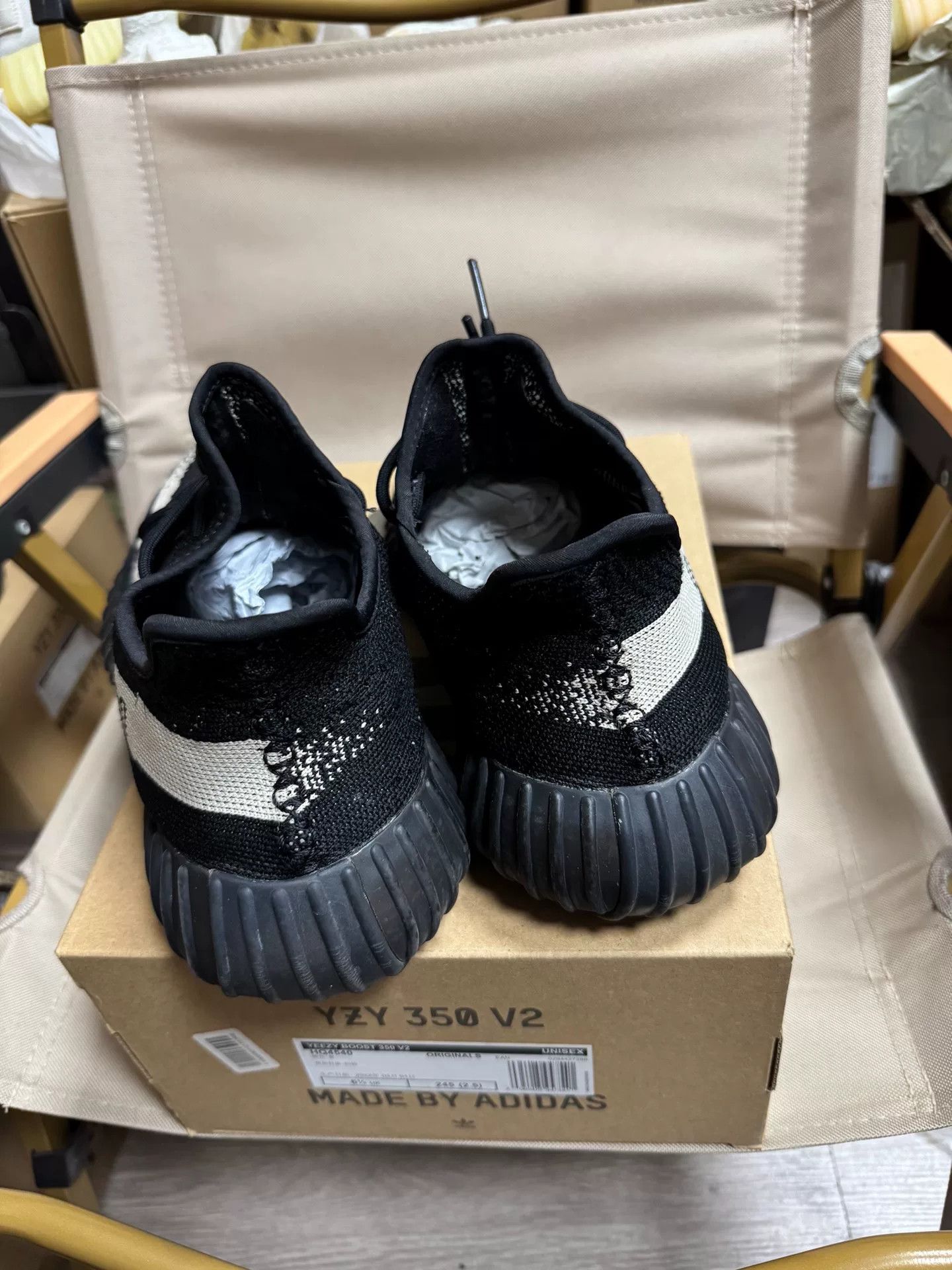 Adidas Adidas YEEZY3 Black Lowtop Sneakers 10 Men Size US 10 / EU 43 - 7 Thumbnail