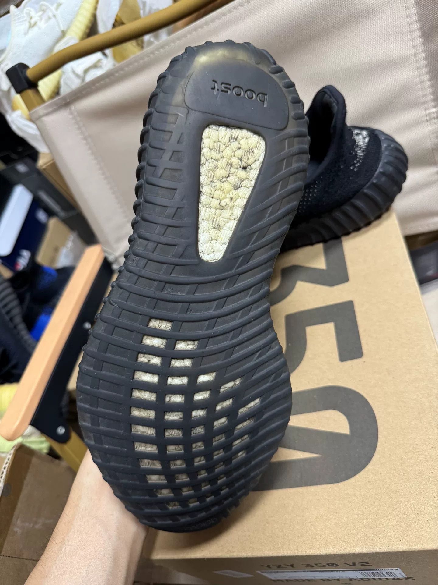 Adidas Adidas YEEZY3 Black Lowtop Sneakers 10 Men Size US 10 / EU 43 - 3 Thumbnail