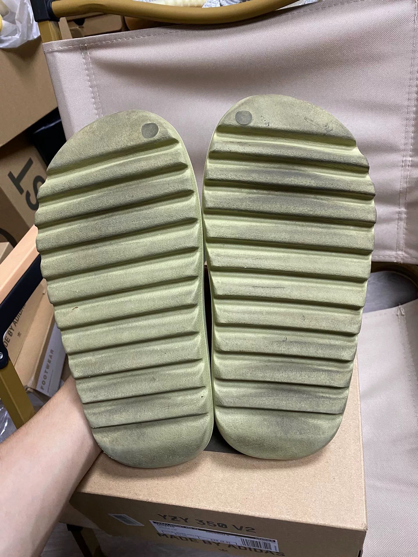 Yeezy Yeezy Green Lowtop Sneakers 40 Men Size US 7.5 / EU 40-41 - 5 Thumbnail