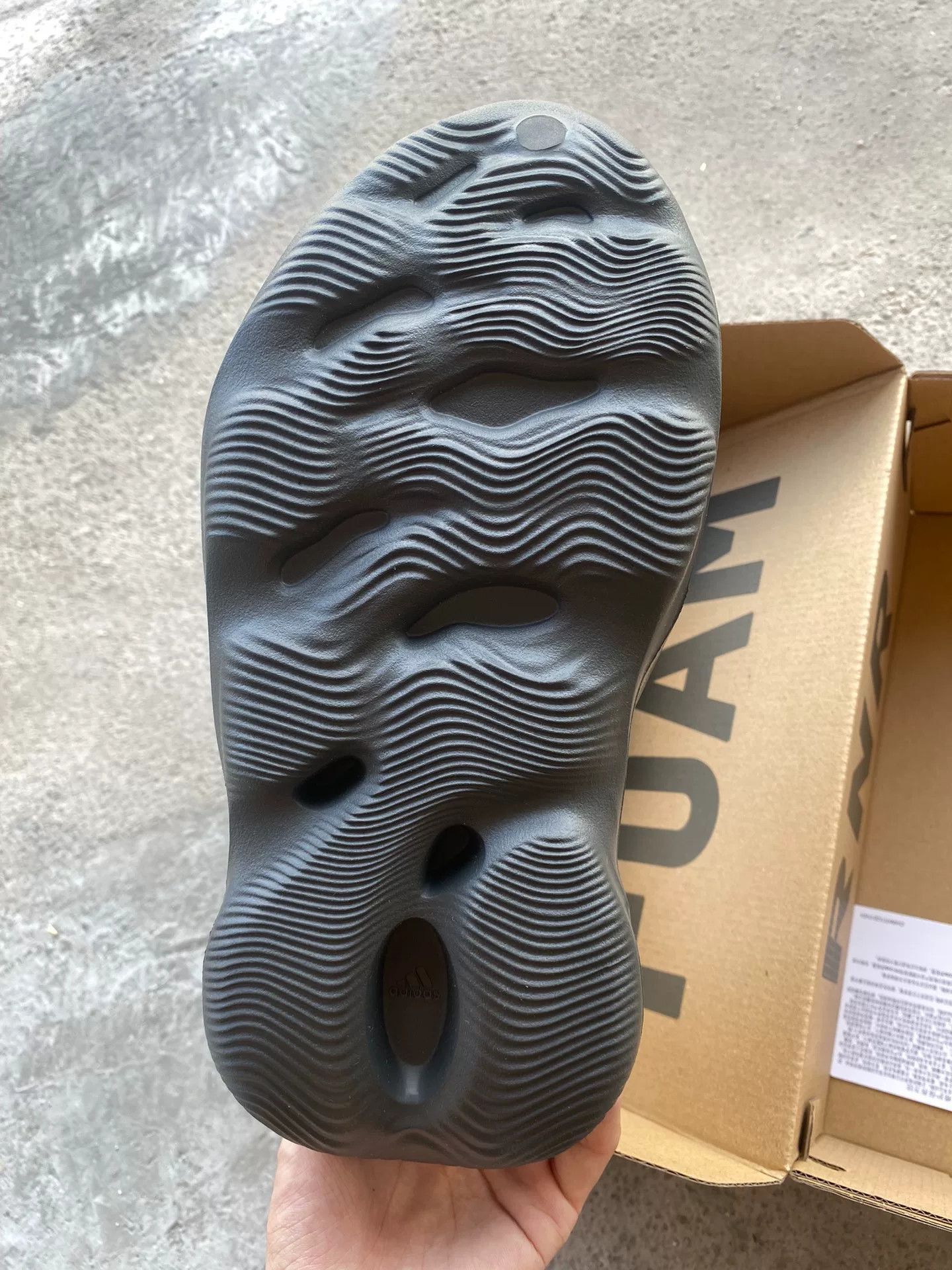 Yeezy Yeezy Running Gray Hoodie 42 Men Size US M / EU 48-50 / 2 - 4 Thumbnail