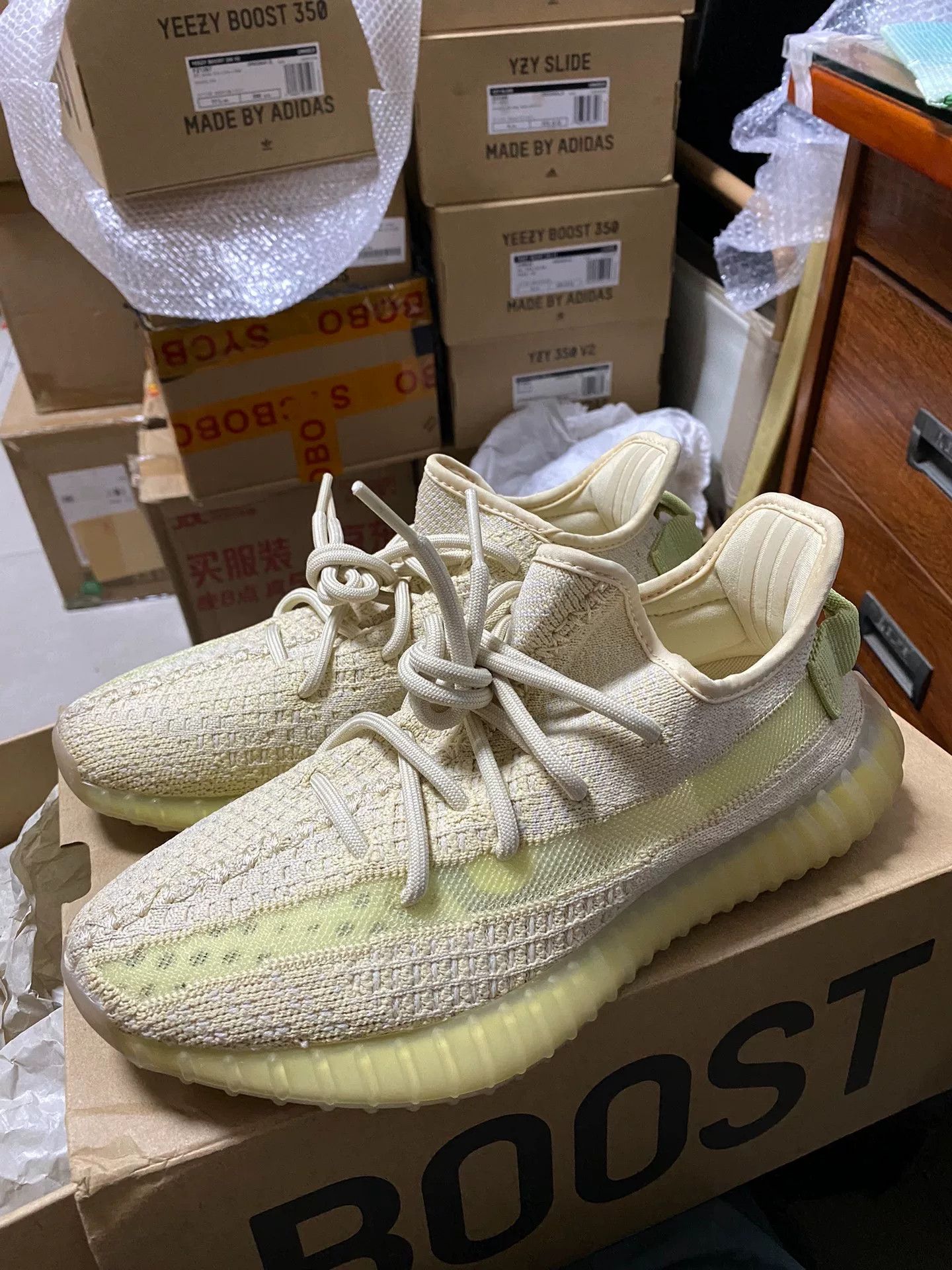 Adidas Adidas YEEZY350 Limited Yellow Lowtop Sneakers 39 Men Size US 6.5 / EU 39-40 - 6 Thumbnail
