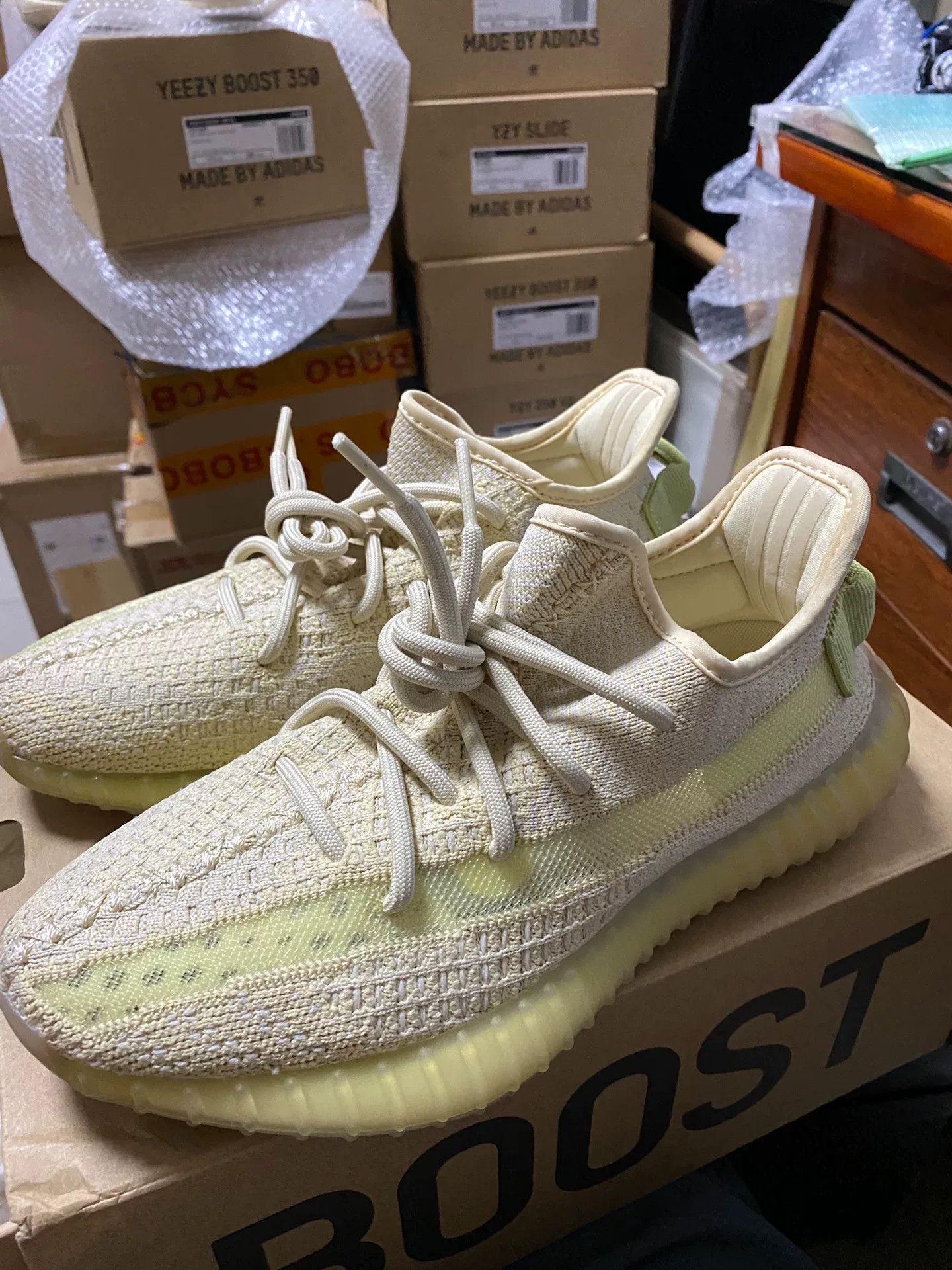 Adidas Adidas YEEZY350 Limited Yellow Lowtop Sneakers 39 Men Size US 6.5 / EU 39-40 - 7 Thumbnail