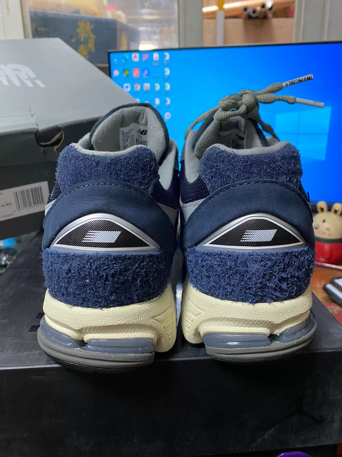 New Balance New Balance Blue Lowtop Sneakers M Men Size US 10 / EU 43 - 4 Thumbnail