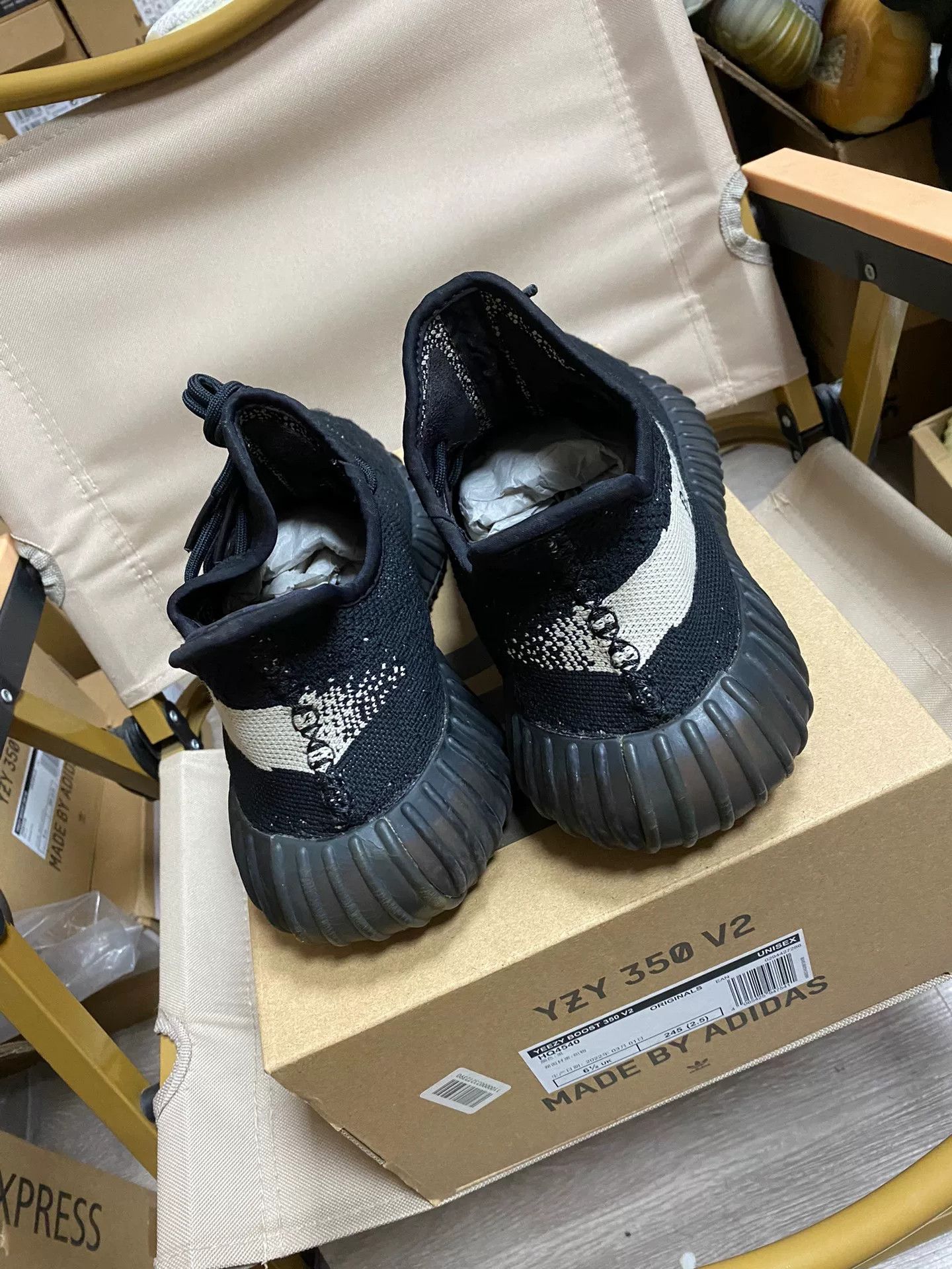 Adidas Adidas YEEZY3 Black Lowtop Sneakers 42 Men Size US 9 / EU 42 - 5 Thumbnail
