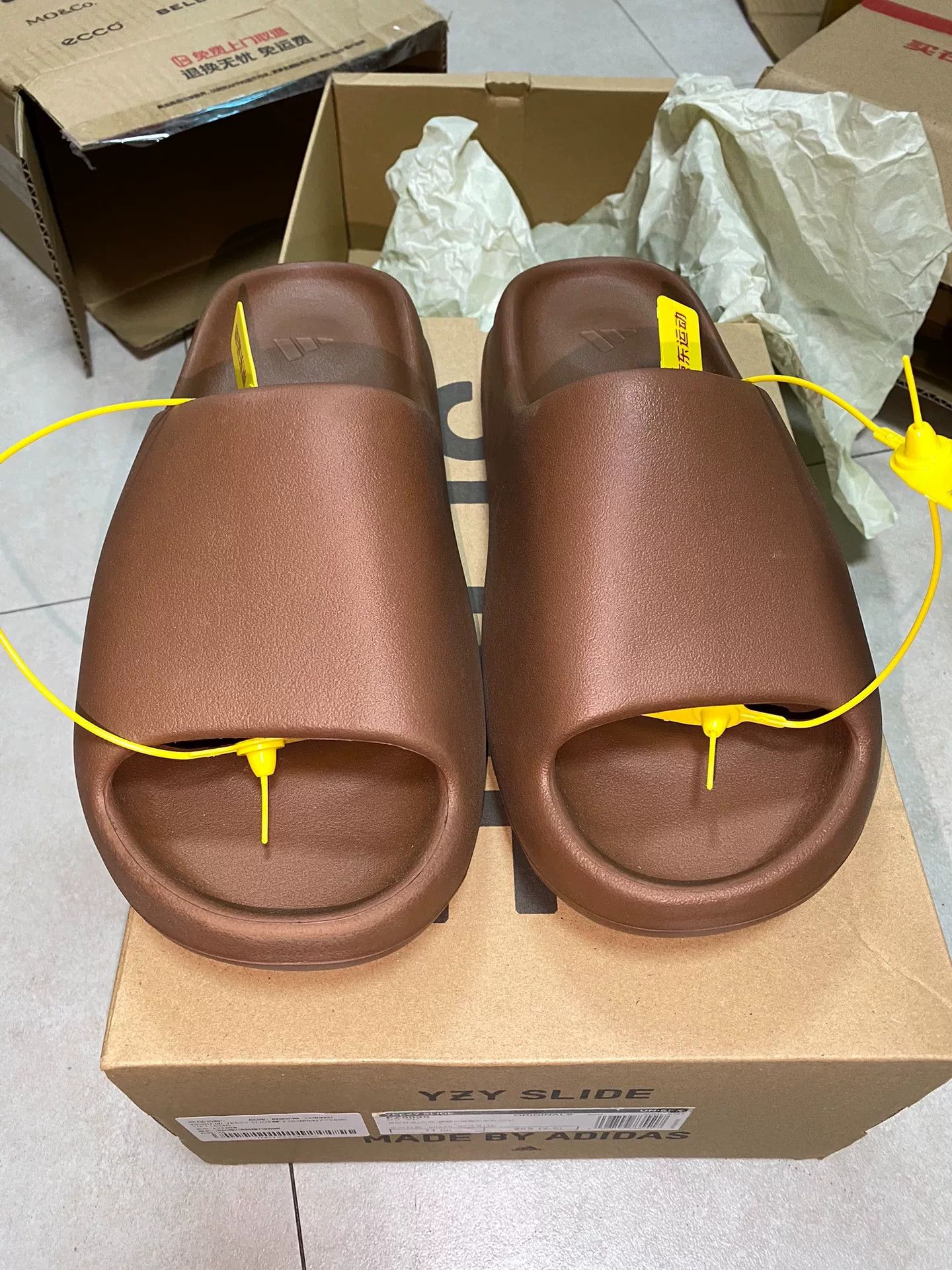 Yeezy Yeezy Linen Brown Lowtop Sneakers 11 Men Size US 11 / EU 44 - 3 Thumbnail