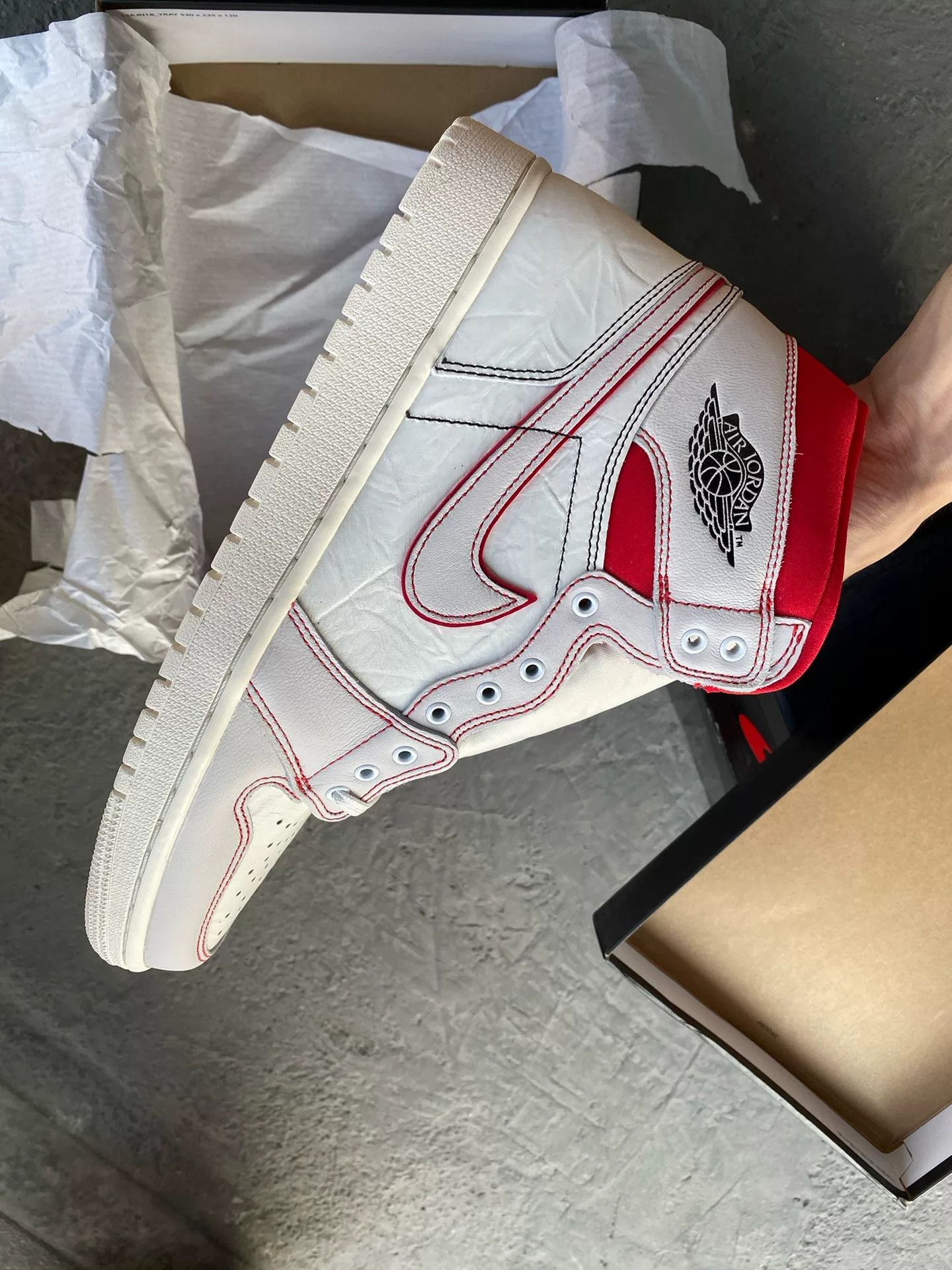 Nike Nike AJ1 Red Lowtop Sneakers 12 Men Size US 12 / EU 45 - 3 Thumbnail