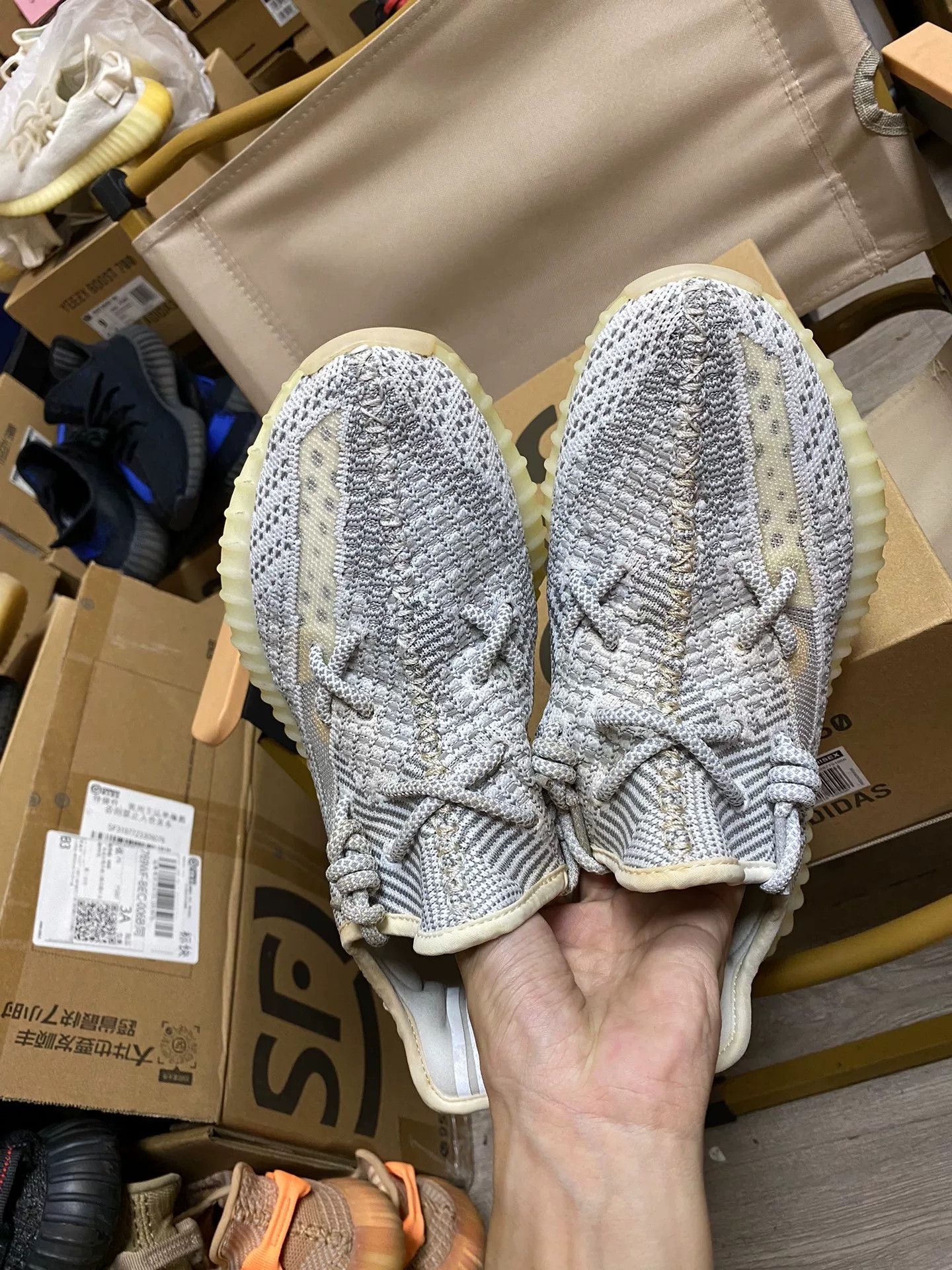Adidas Adidas YEEZY350 White Lowtop Sneakers 40 Men Size US 7.5 / EU 40-41 - 4 Thumbnail