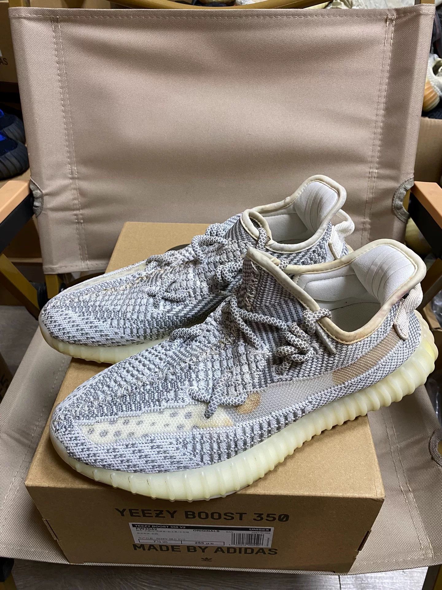 Adidas Adidas YEEZY350 White Lowtop Sneakers 40 Men Size US 7.5 / EU 40-41 - 5 Thumbnail