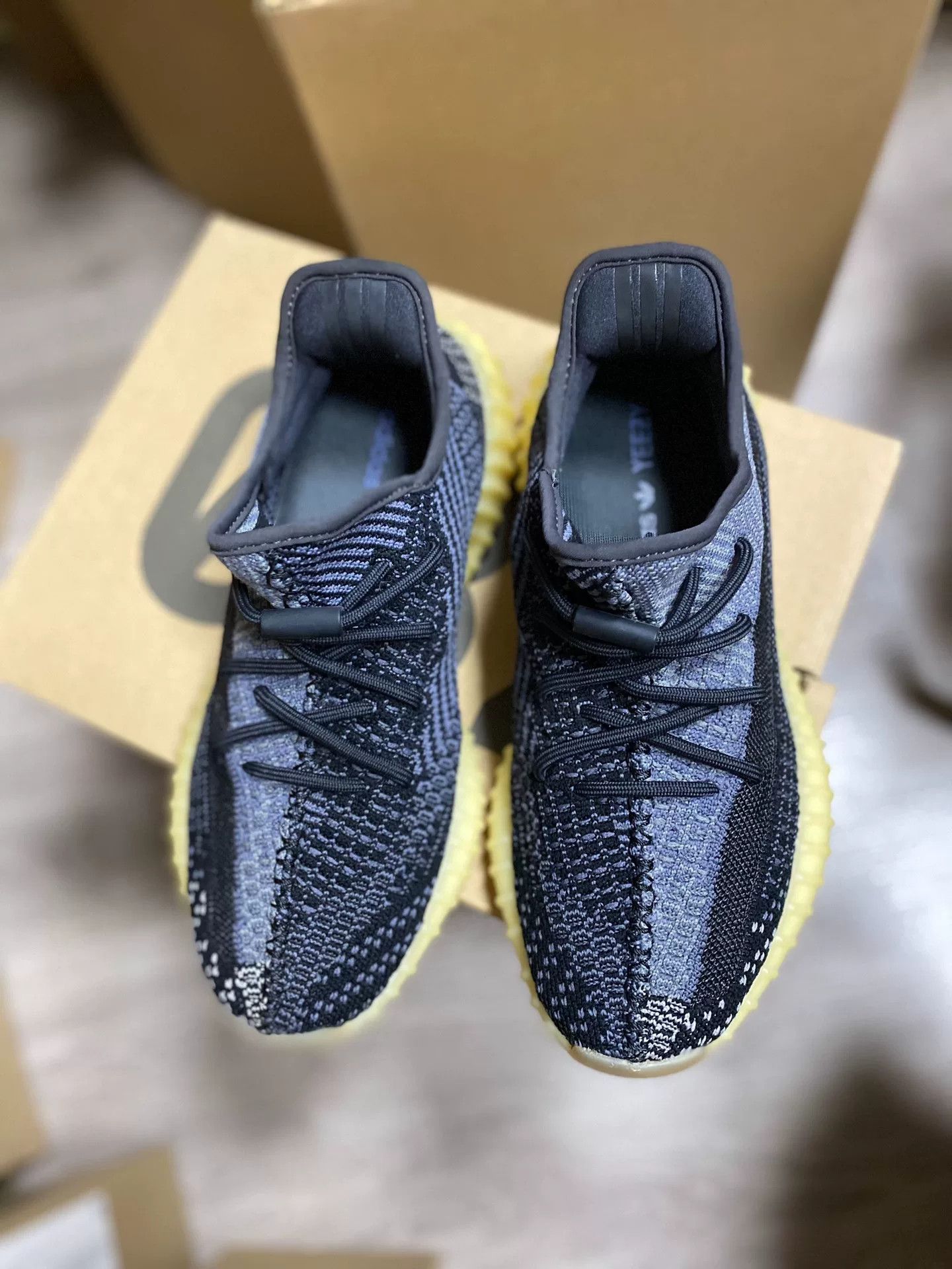 Adidas Adidas YEEZY350 Black Lowtop Sneakers 41 Men Size US 8.5 / EU 41-42 - 4 Thumbnail