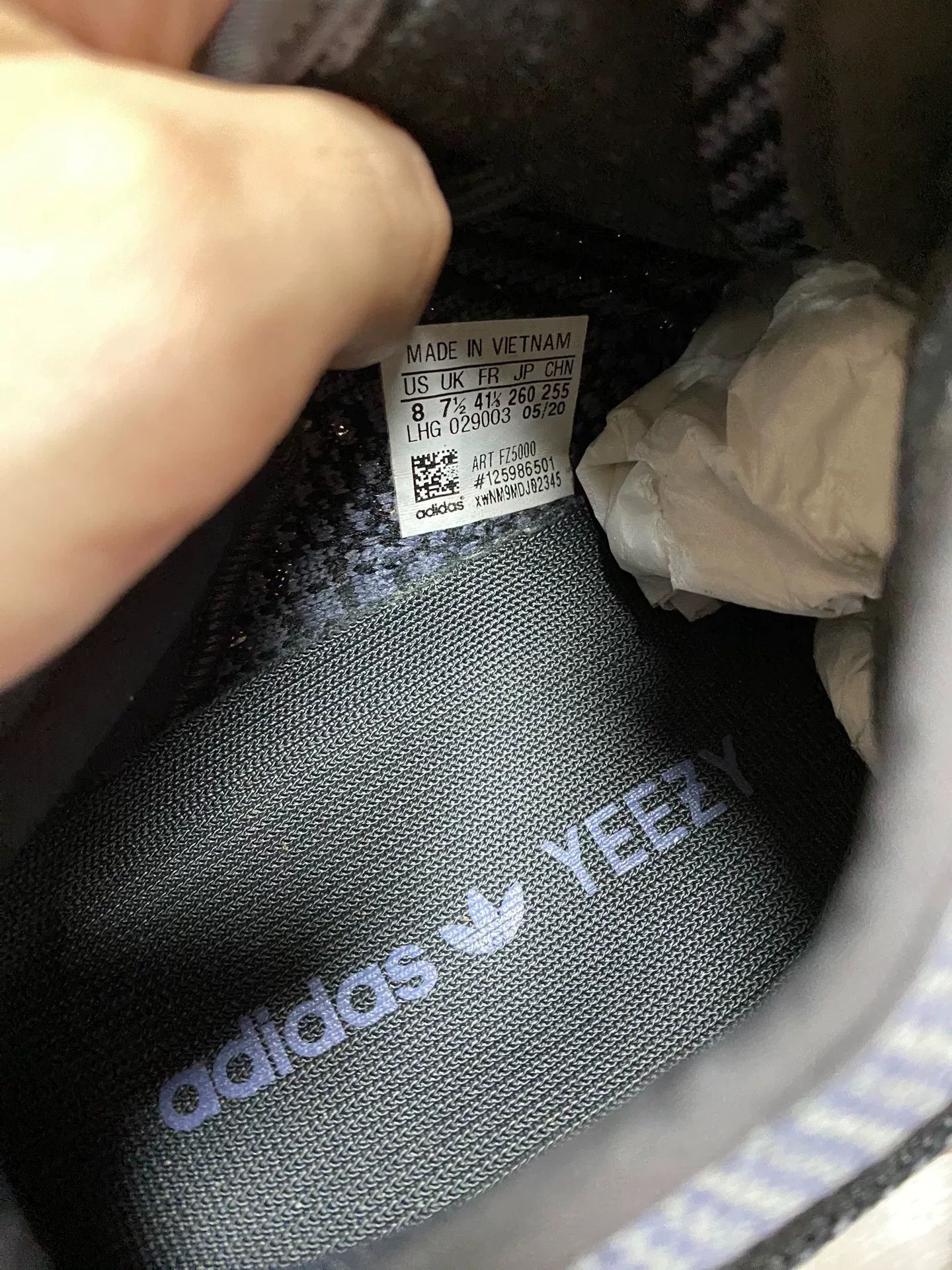 Adidas Adidas YEEZY350 Black Lowtop Sneakers 41 Men Size US 8.5 / EU 41-42 - 2 Thumbnail
