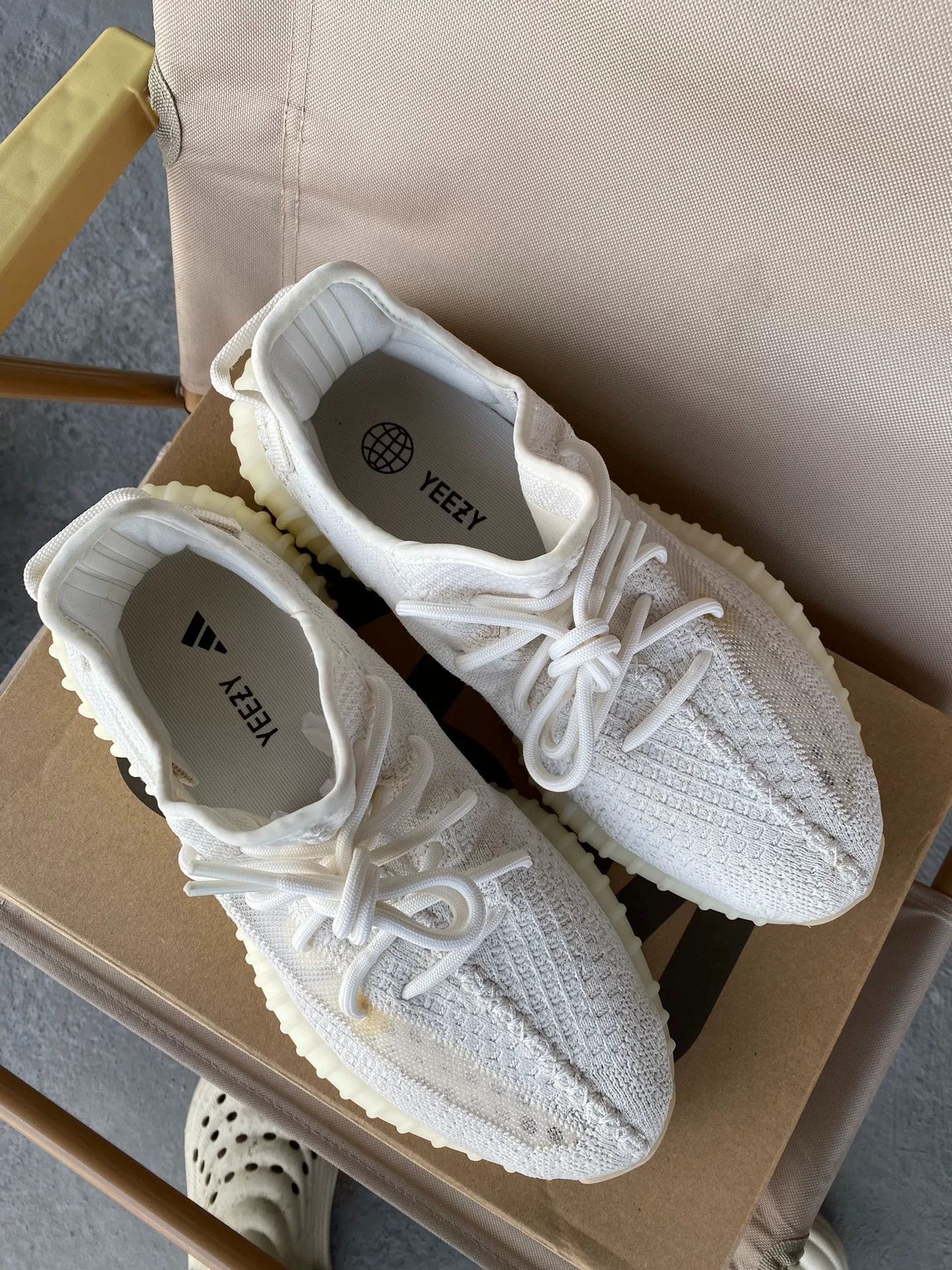 Adidas Adidas YEEZY350 White Lowtop Sneakers 35 Men Size US 5 / EU 37 - 9 Thumbnail