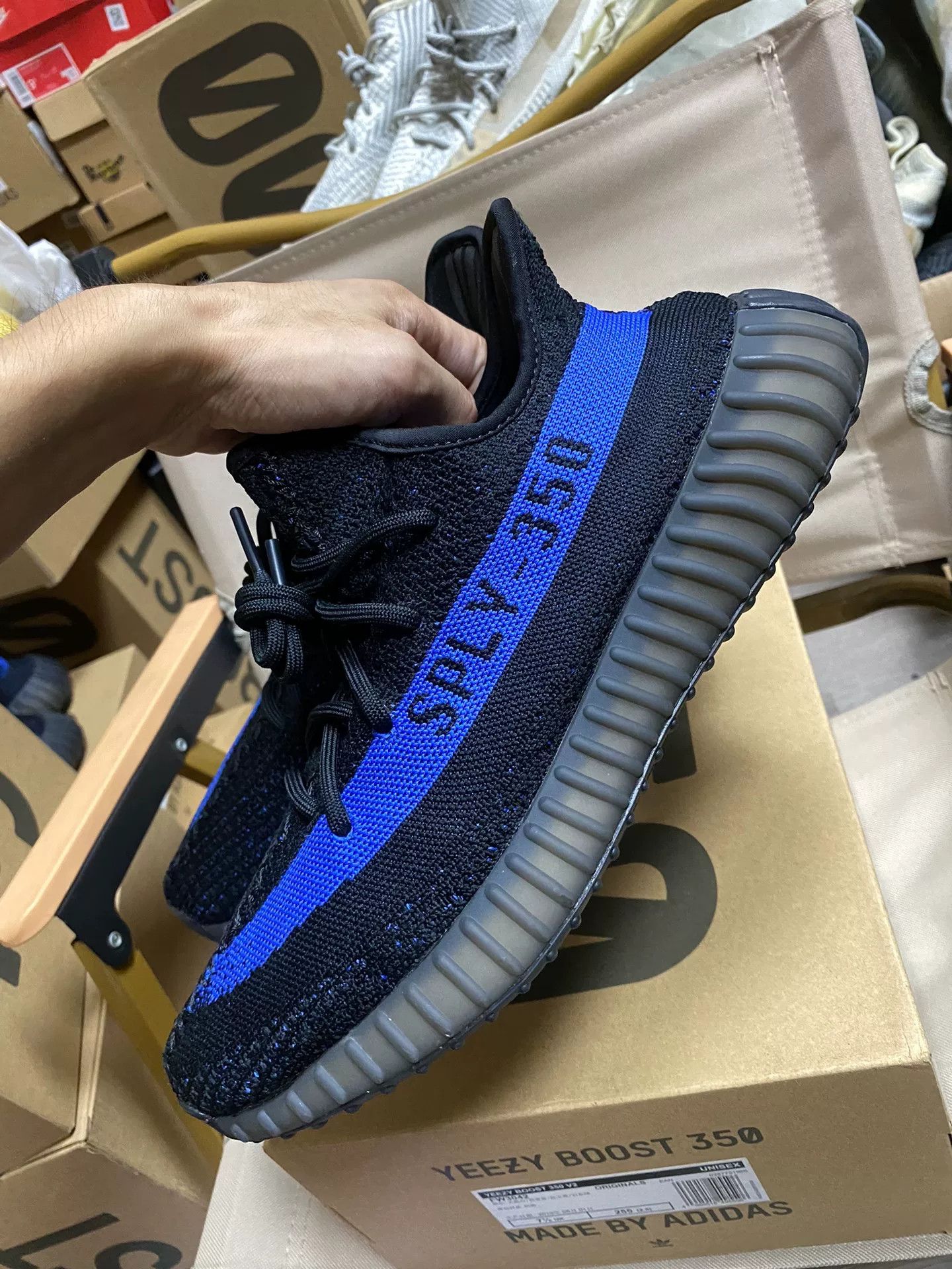 Yeezy Yeezy Blue Lowtop Sneakers 9 Men Size US 9 / EU 42 - 2 Thumbnail