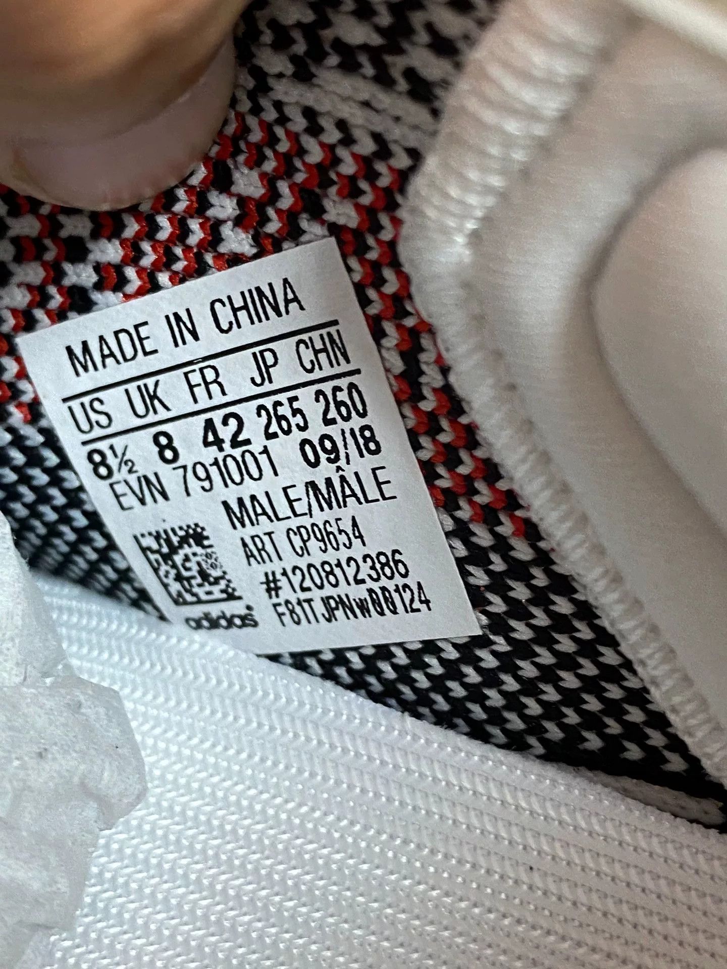 Adidas Adidas YEEZY350 White Lowtop Sneakers 42 Men Size US 9 / EU 42 - 9 Thumbnail