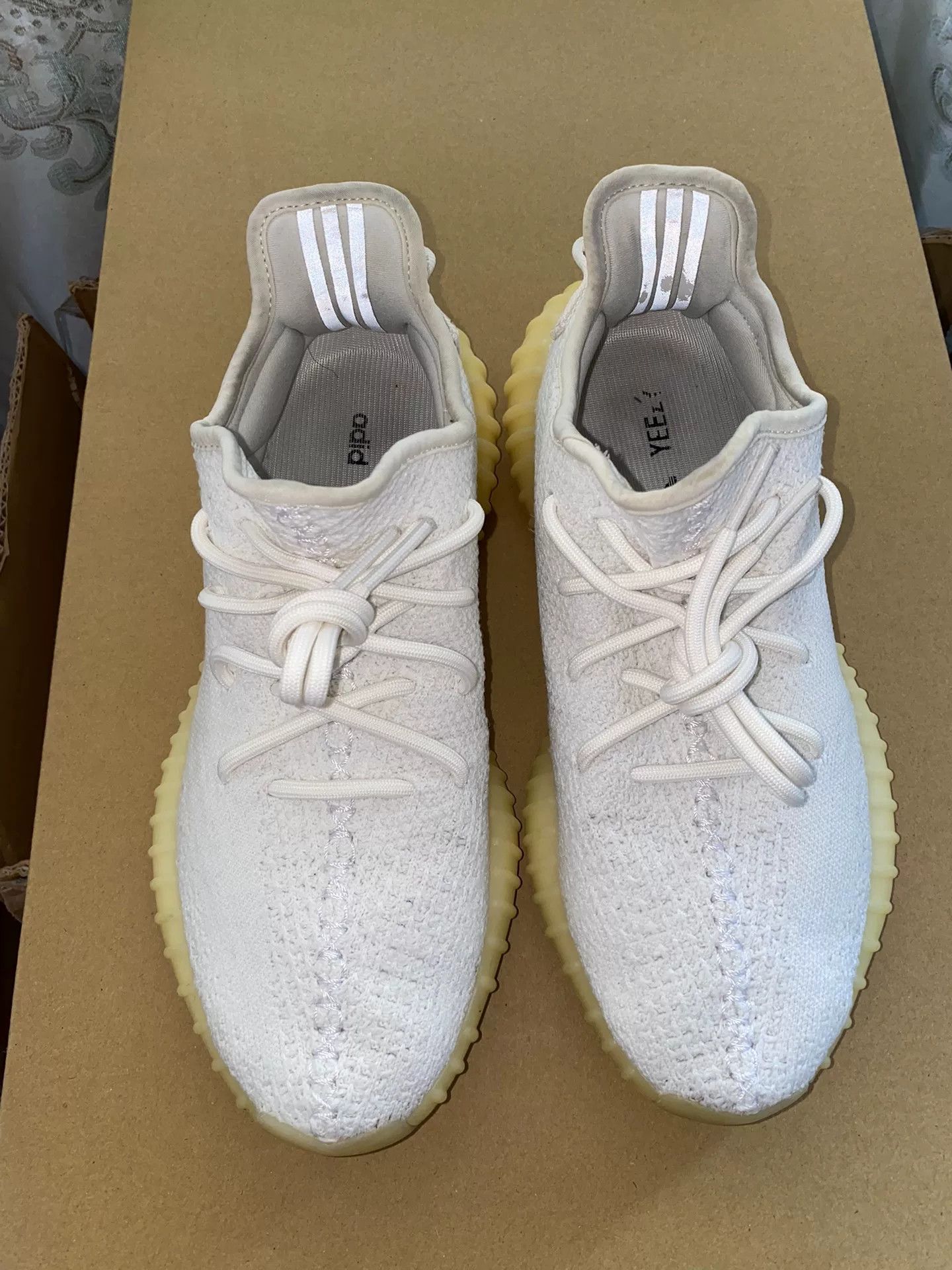 Adidas Adidas YEEZY350 White Lowtop Sneakers 42 Men Size US 9 / EU 42 - 2 Thumbnail