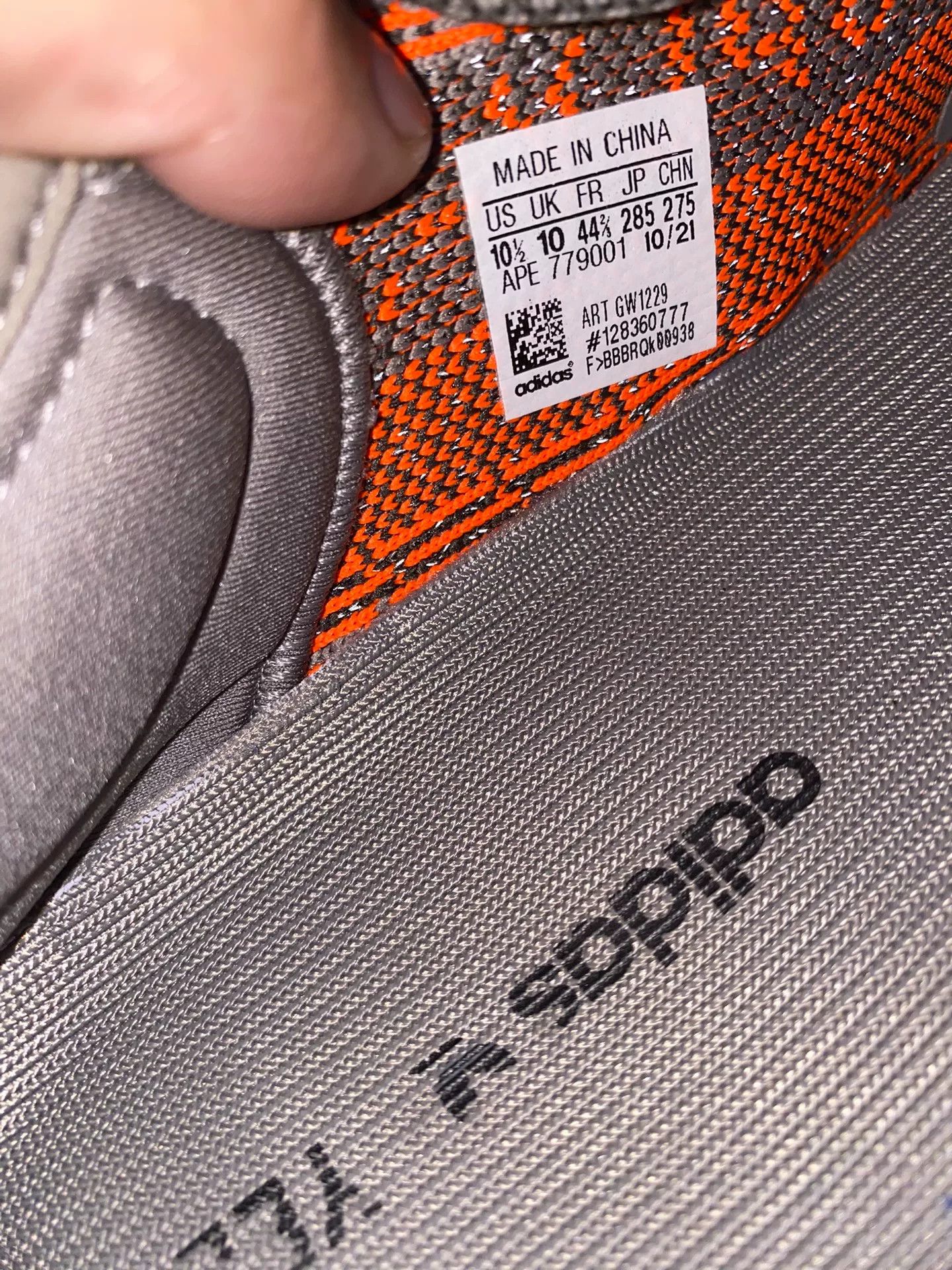 Adidas Adidas YEEZY350 Gray Lowtop Sneakers 10 Men Size US 10 / EU 43 - 6 Thumbnail