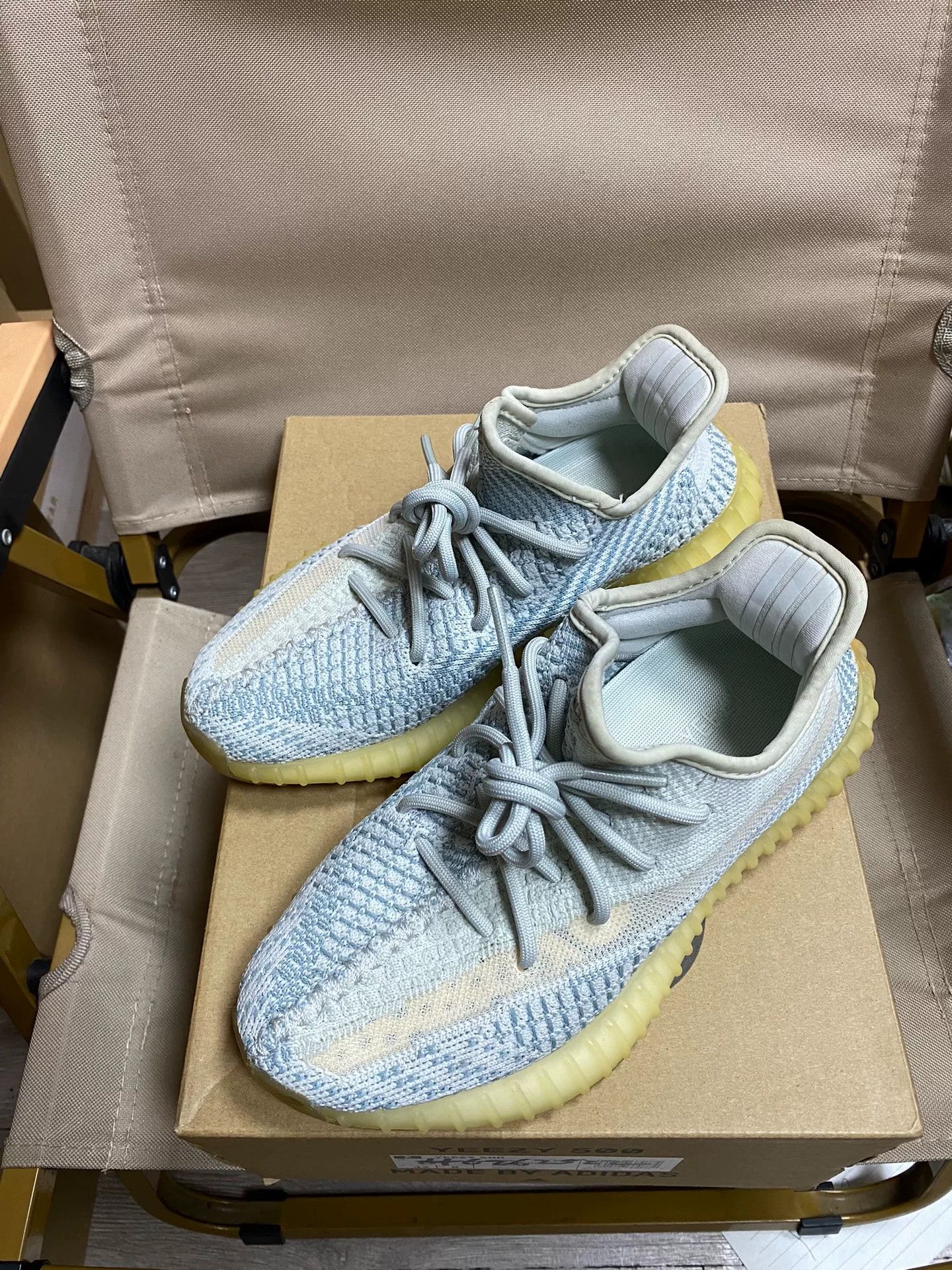 Adidas Adidas YEEZY350 White Lowtop Sneakers 36 Men Size US 5 / EU 37 - 2 Thumbnail