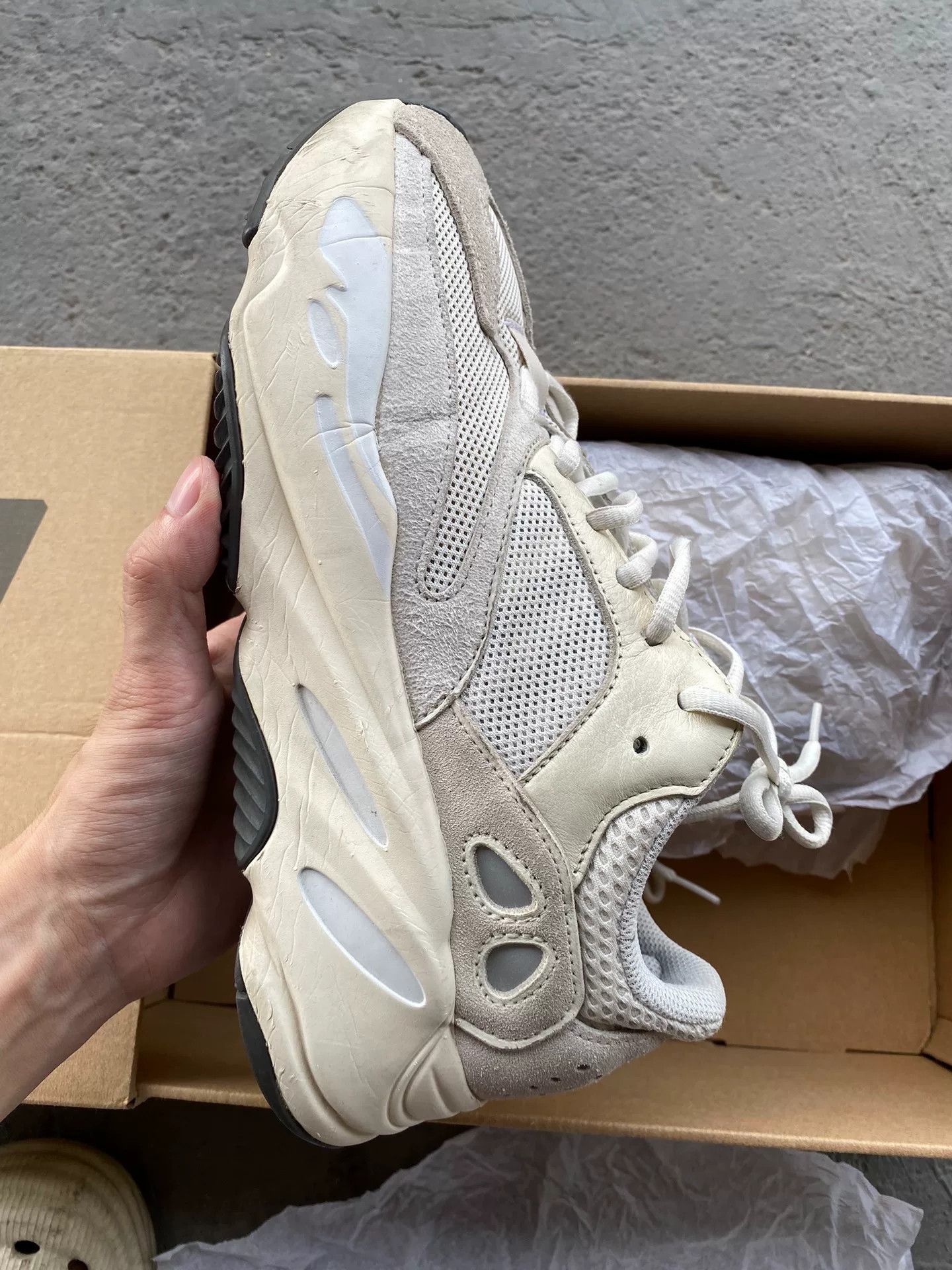 Yeezy Yeezy White Lowtop Sneakers 42 Men Size US 9 / EU 42 - 6 Thumbnail