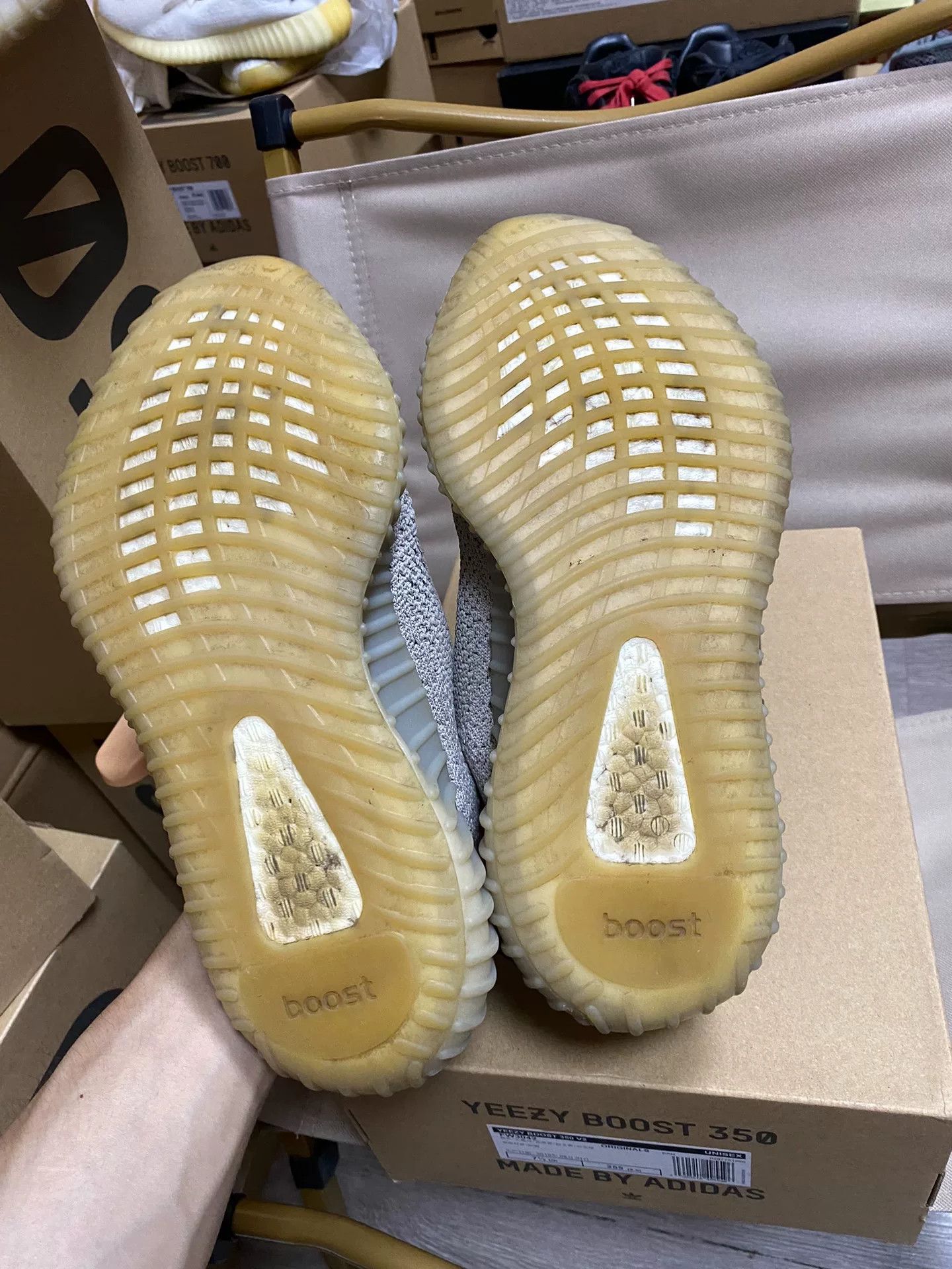 Adidas Adidas YEEZY350 Gray Lowtop Sneakers 40 Men Size US 7.5 / EU 40-41 - 4 Thumbnail
