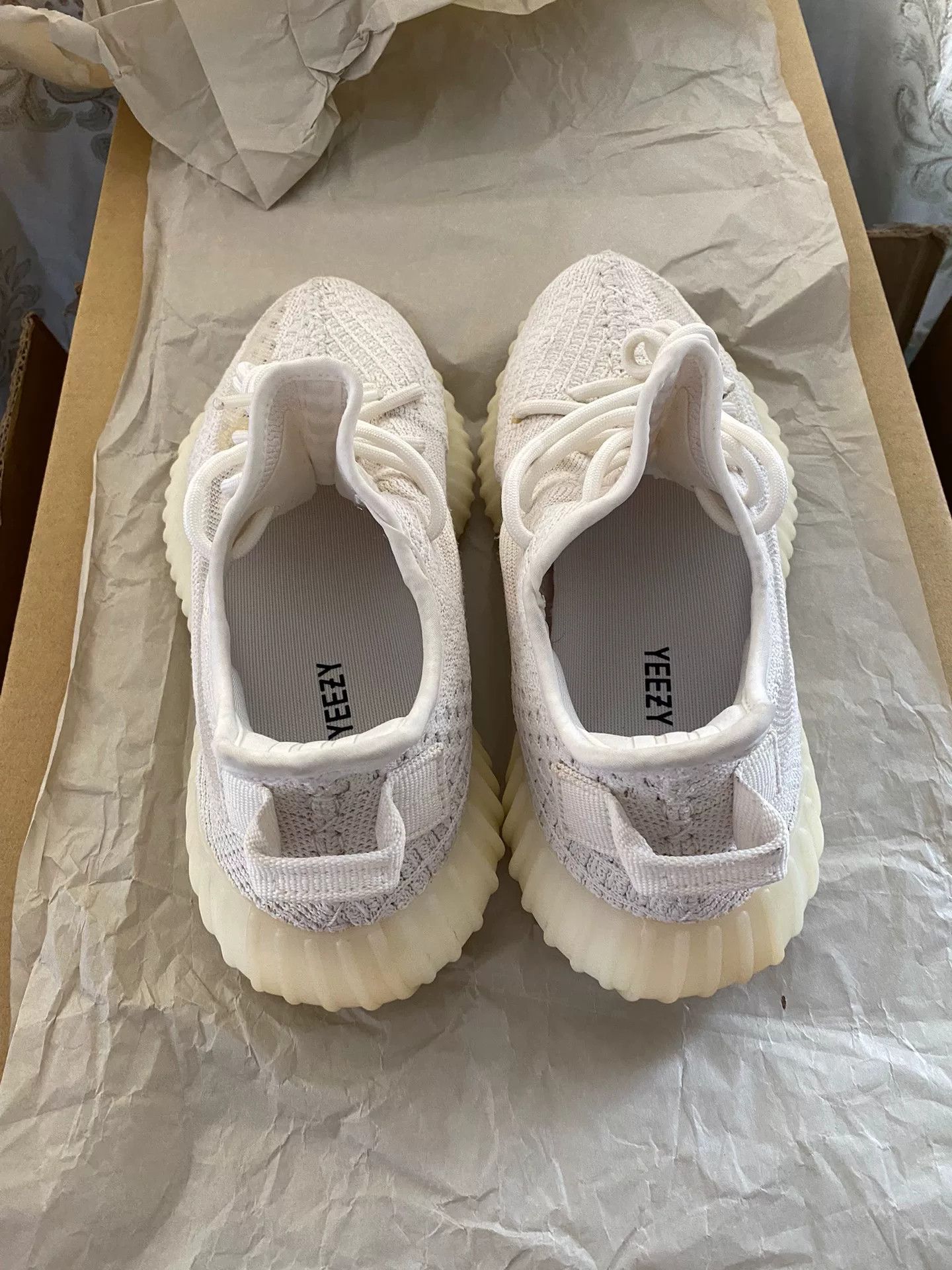 Adidas Adidas YEEZY350 White Lowtop Sneakers 35 Men Size US 5 / EU 37 - 9 Thumbnail