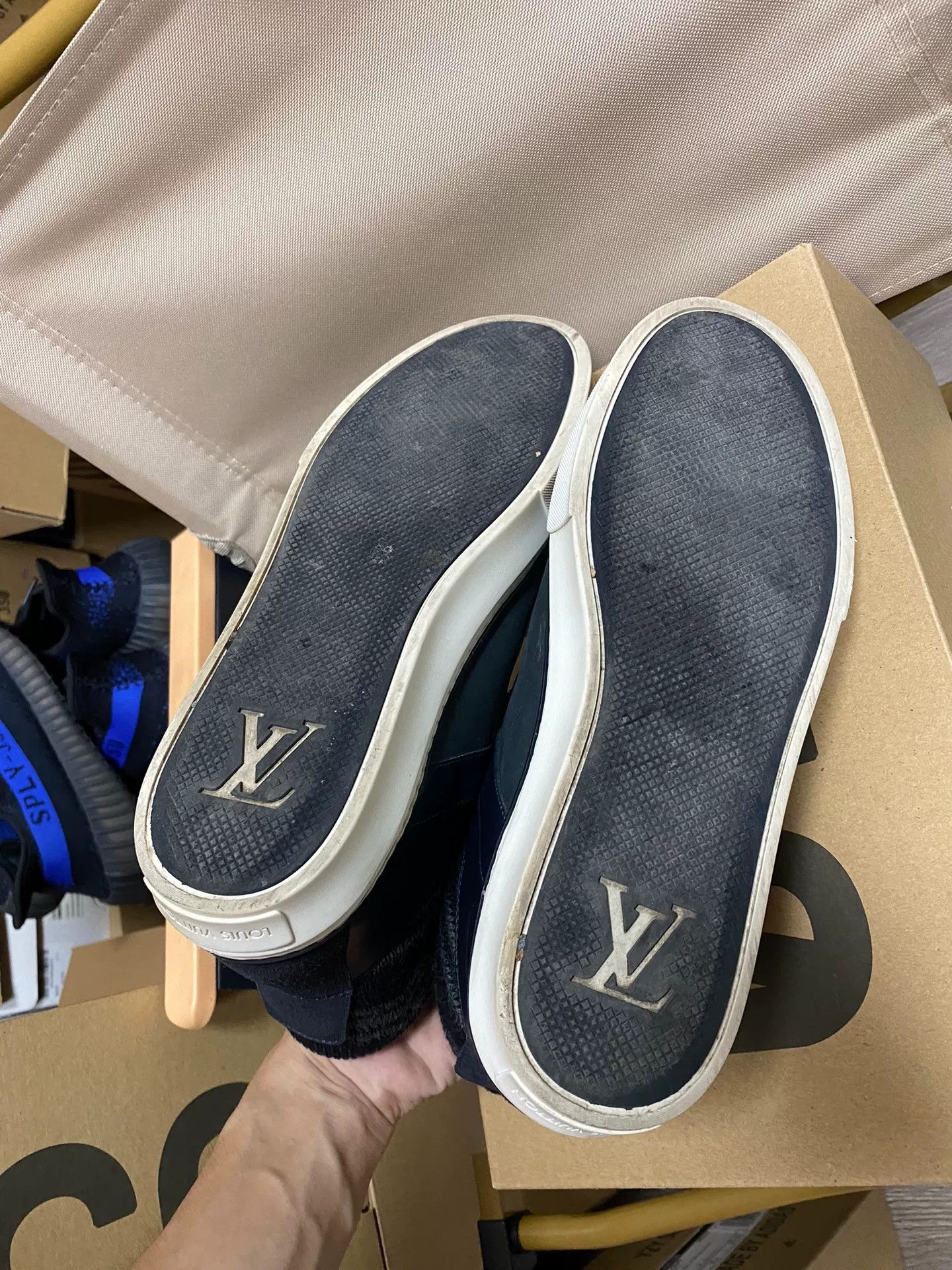 Louis Vuitton Louis Vuitton Casual Hitop Sneakers 40 Men Size US 7.5 / EU 40-41 - 8 Thumbnail