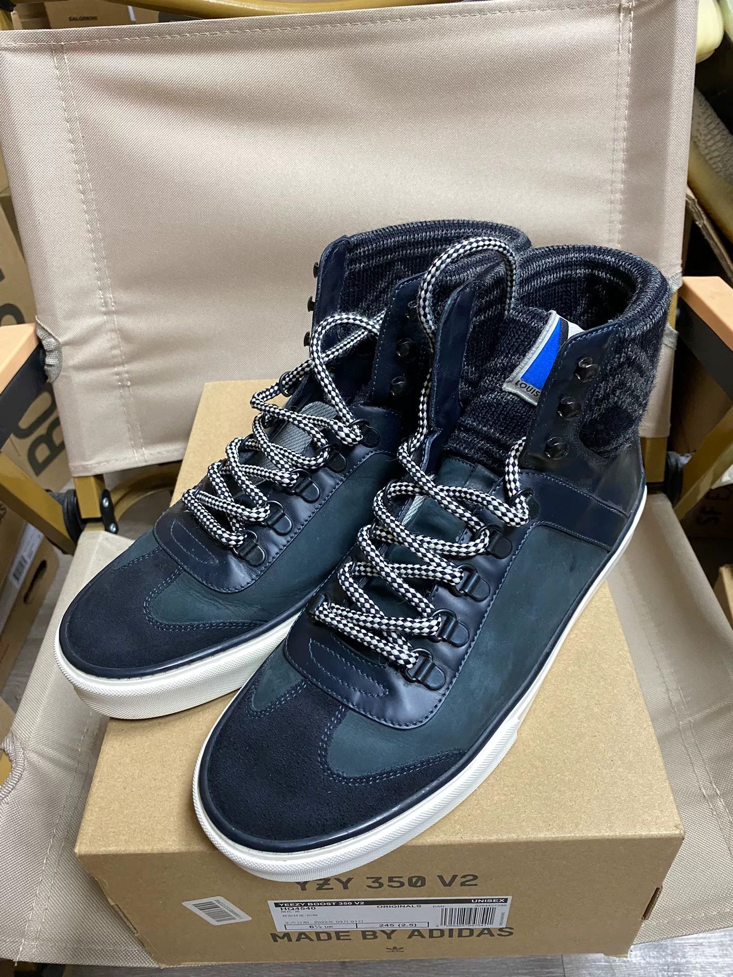 Louis Vuitton Louis Vuitton Casual Hitop Sneakers 40 Men Size US 7.5 / EU 40-41 - 2 Thumbnail
