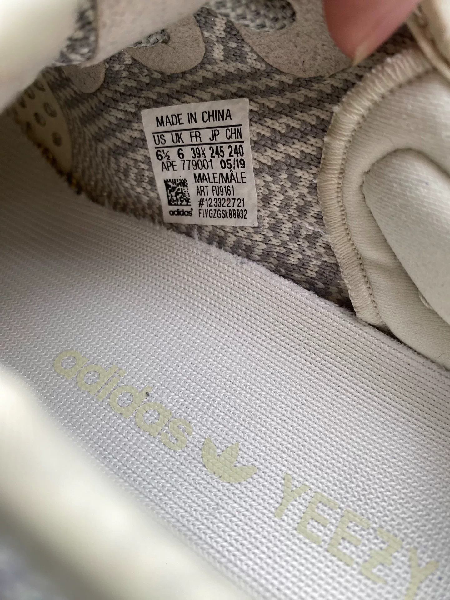 Adidas Adidas YEEZY350 Limited Yellow Lowtop Sneakers 39 Men Size US 6.5 / EU 39-40 - 6 Thumbnail